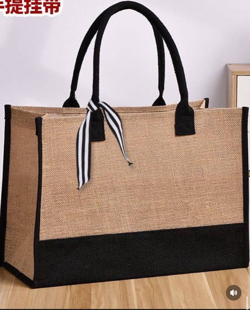 Elegant Minimalist Jute Tote