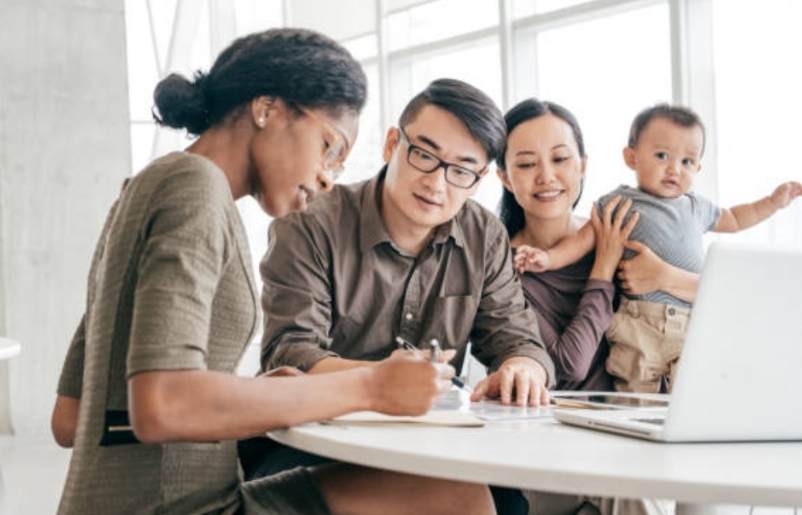 U.S. Credit Literacy for Global Learners - International family consultation with counselor