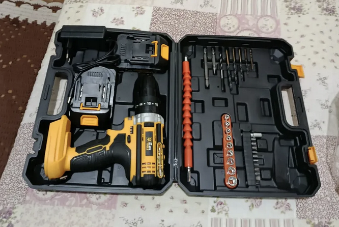 Review de Ademir H.