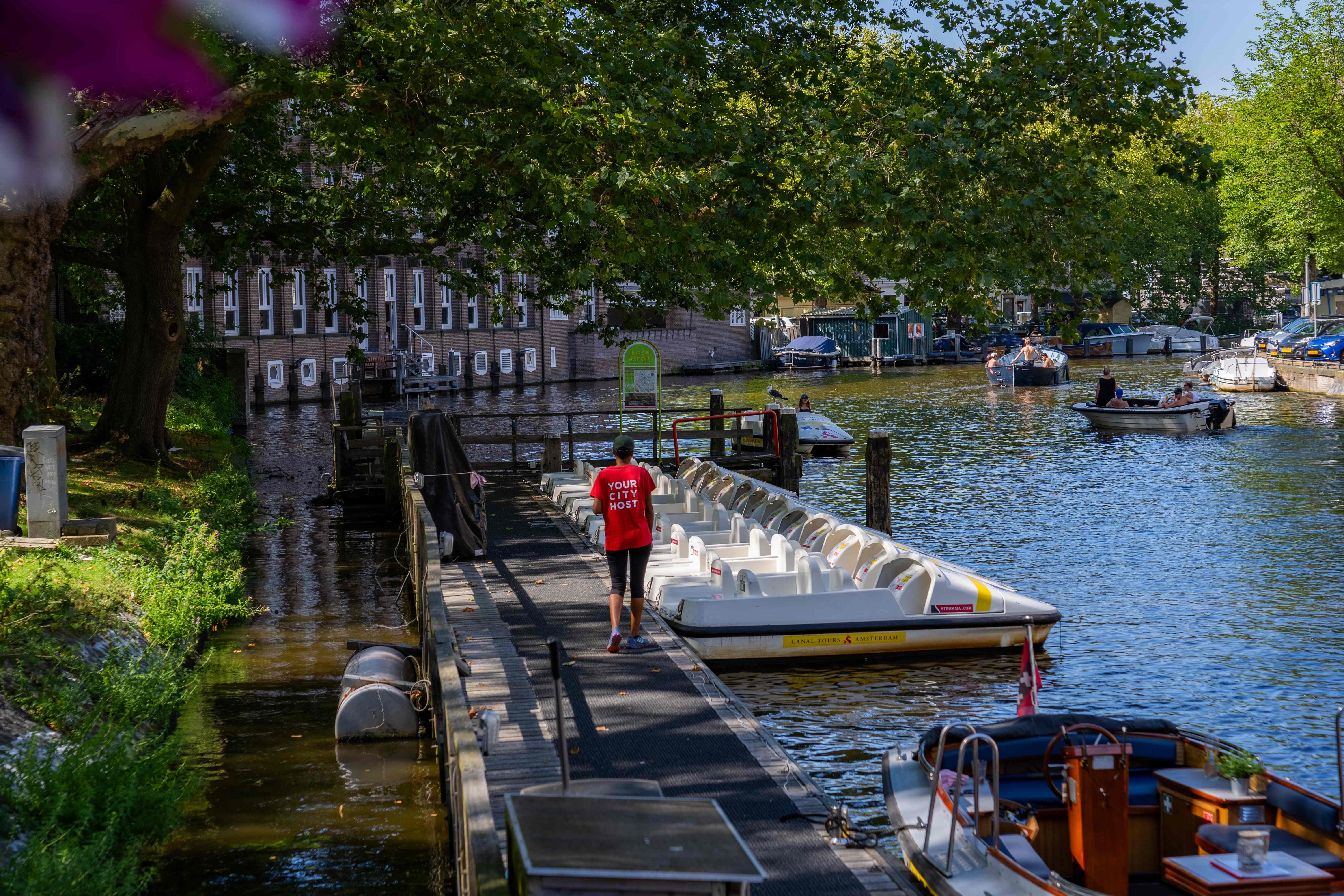 Waterfietsen (Pedal Boats) Amsterdam 4