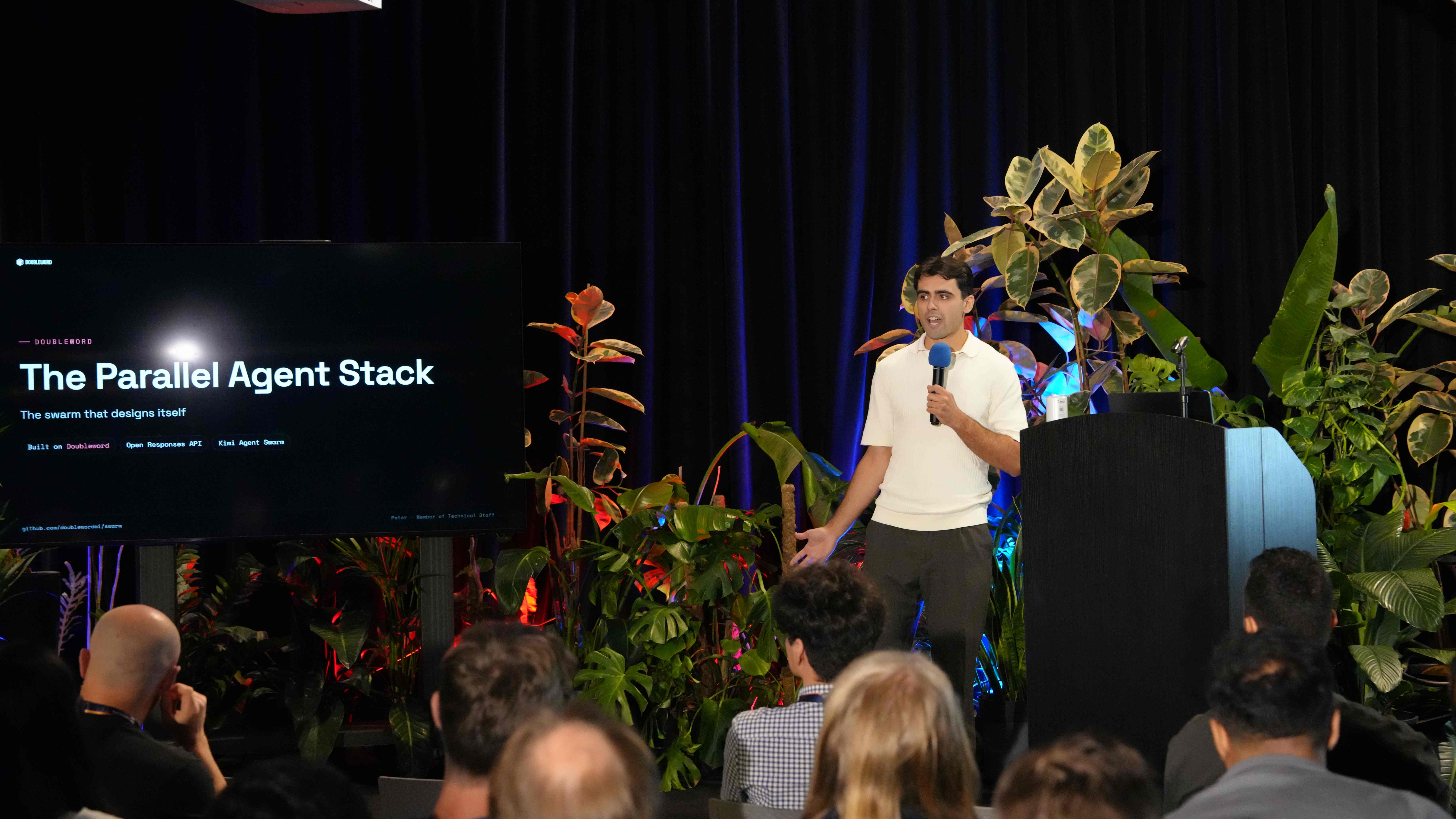 Peter Bhabra presenting The Parallel Agent Stack at Cloud Native & Open Source AI Conference