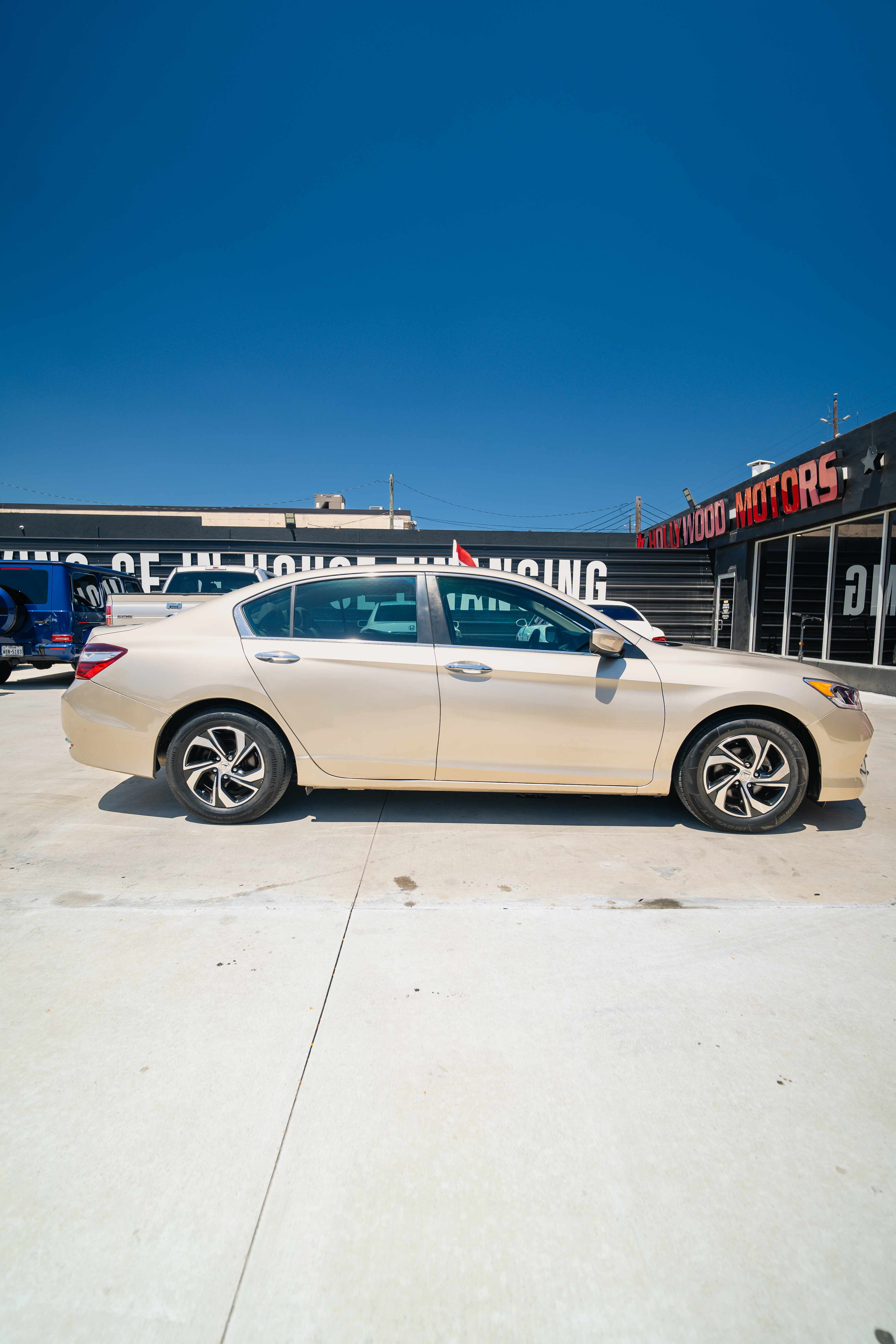 2017 Honda Accord - Image 5