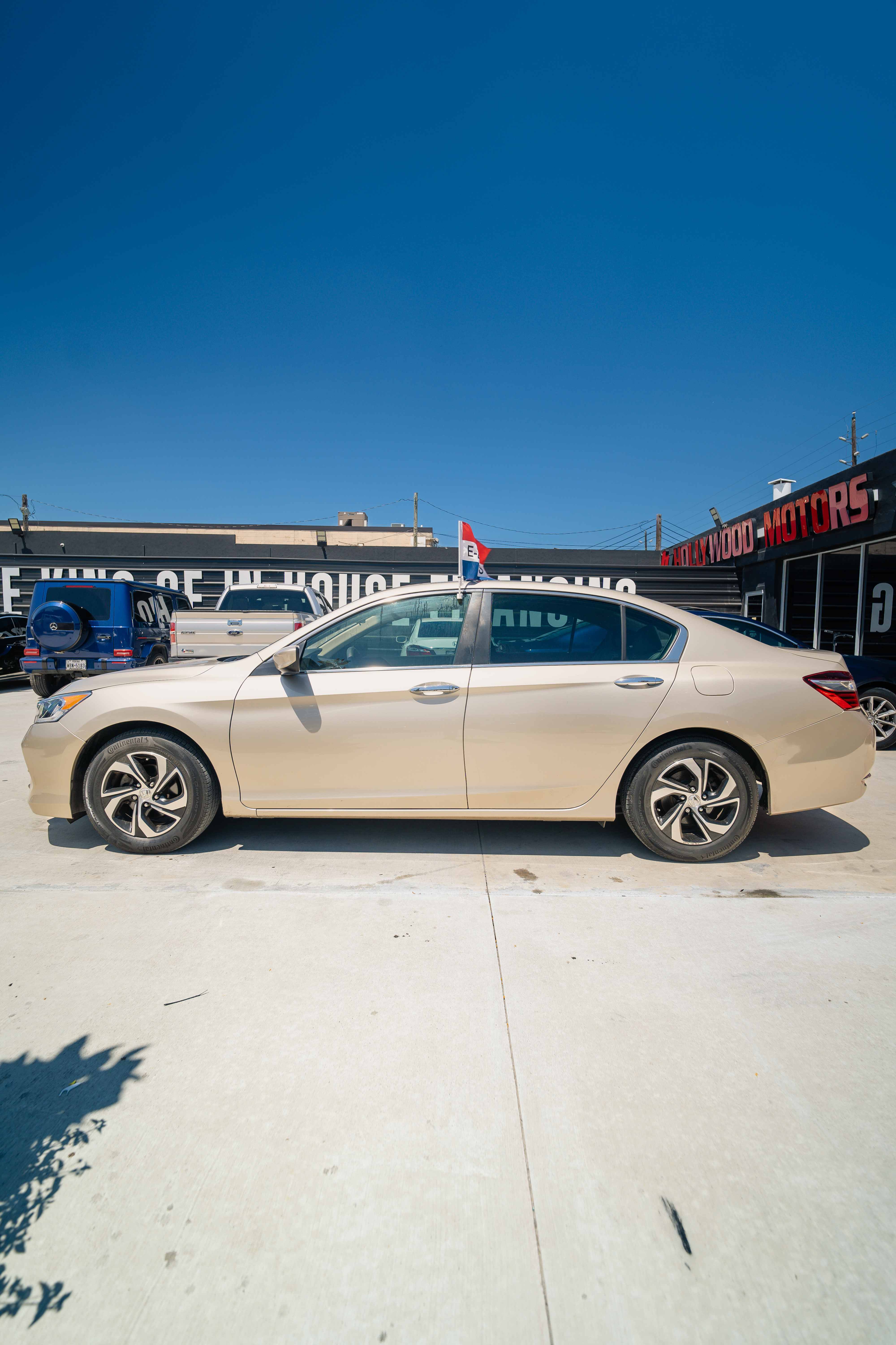 2017 Honda Accord - Image 4