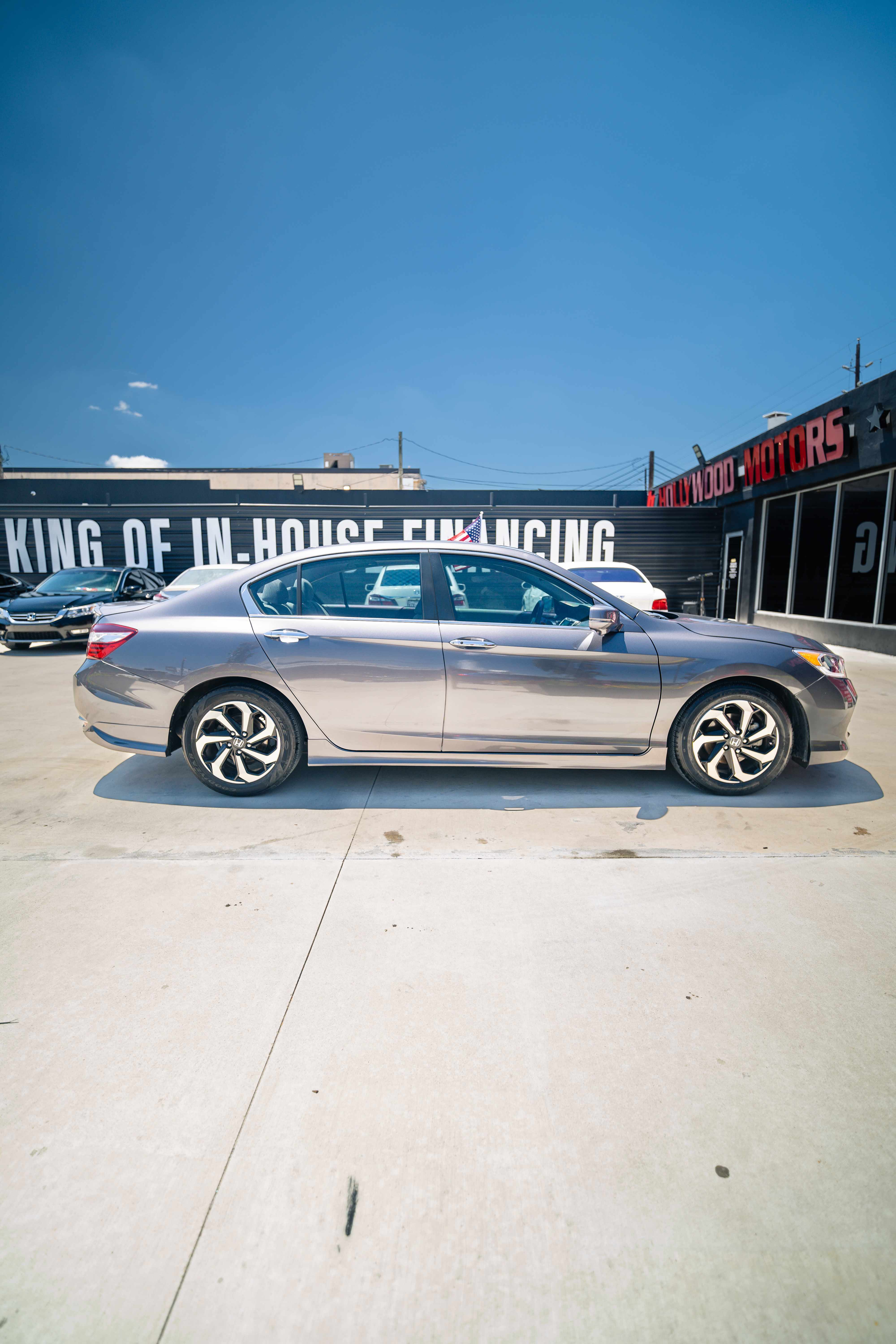 2017 Honda Accord EX-L - Image 5