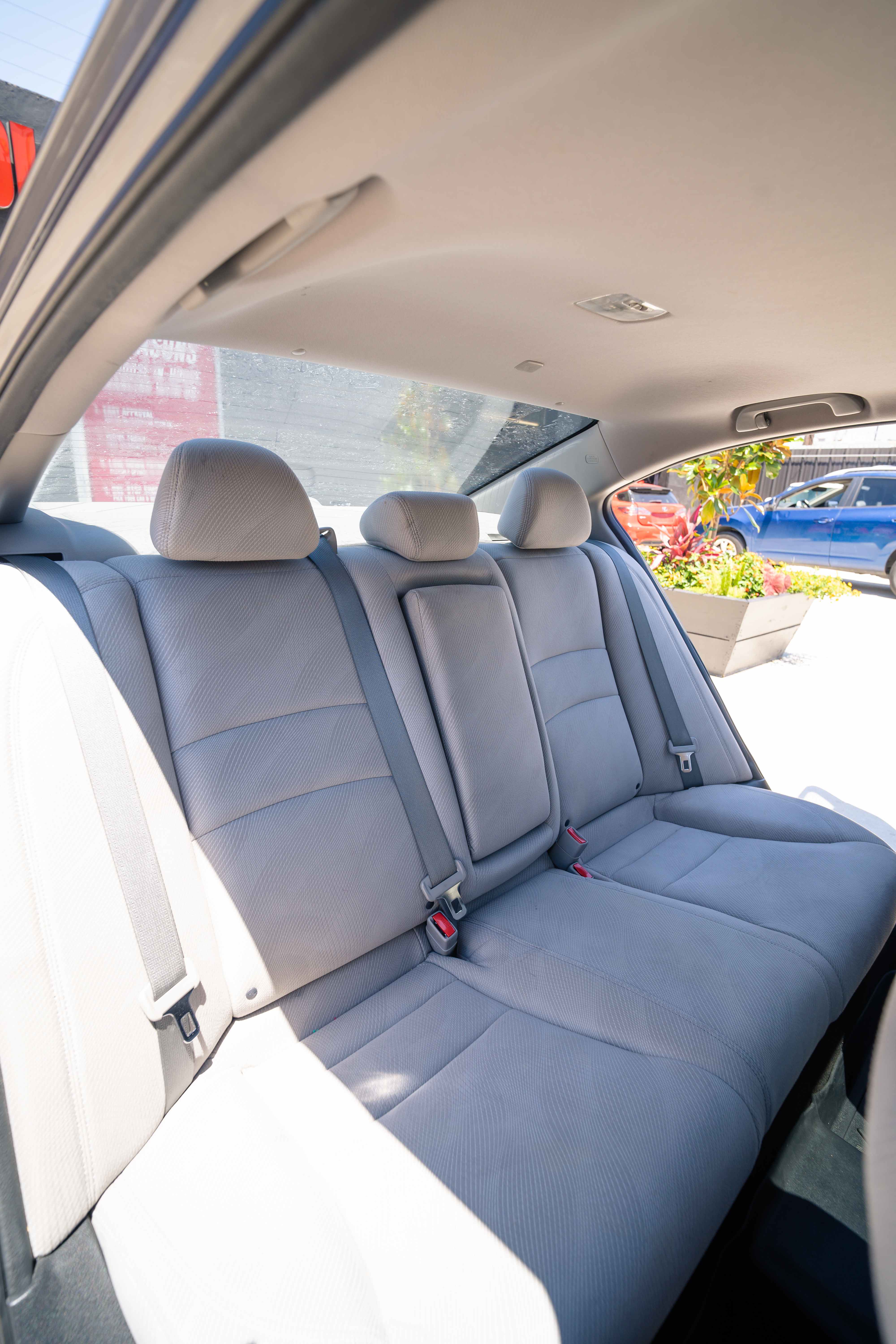 2017 Honda Accord EX-L - Image 13