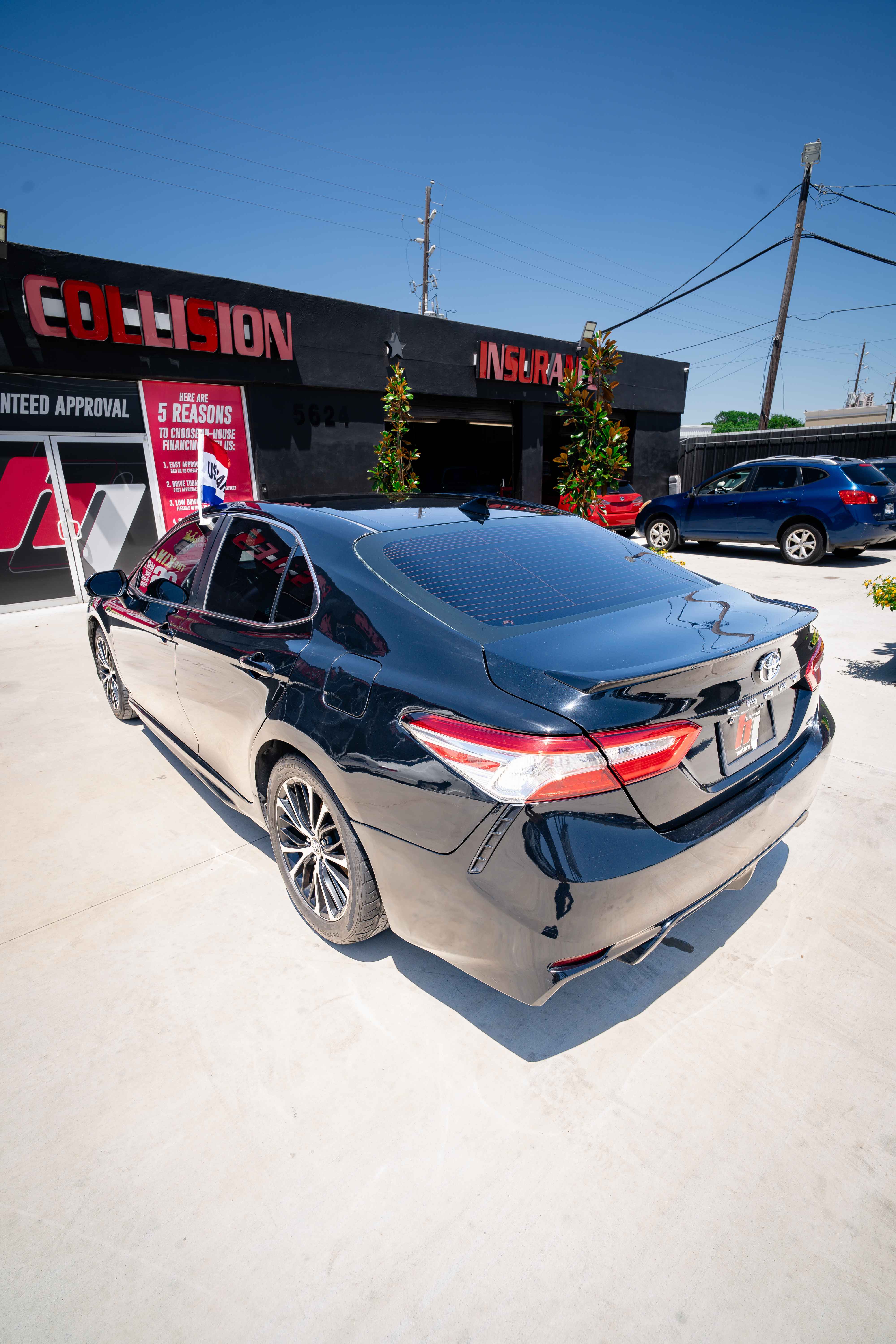 2020 Toyota Camry SE - Image 8