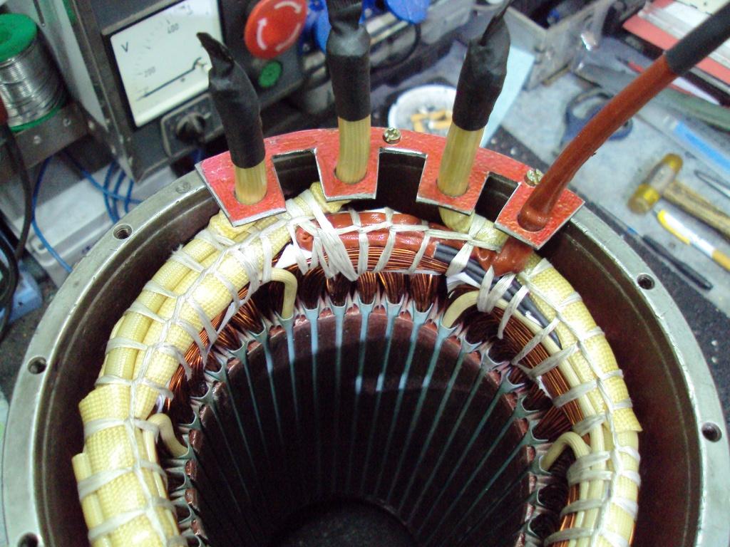 Servo motor primarna zavojnica sa bakrenim namotajima montirana na test platformu