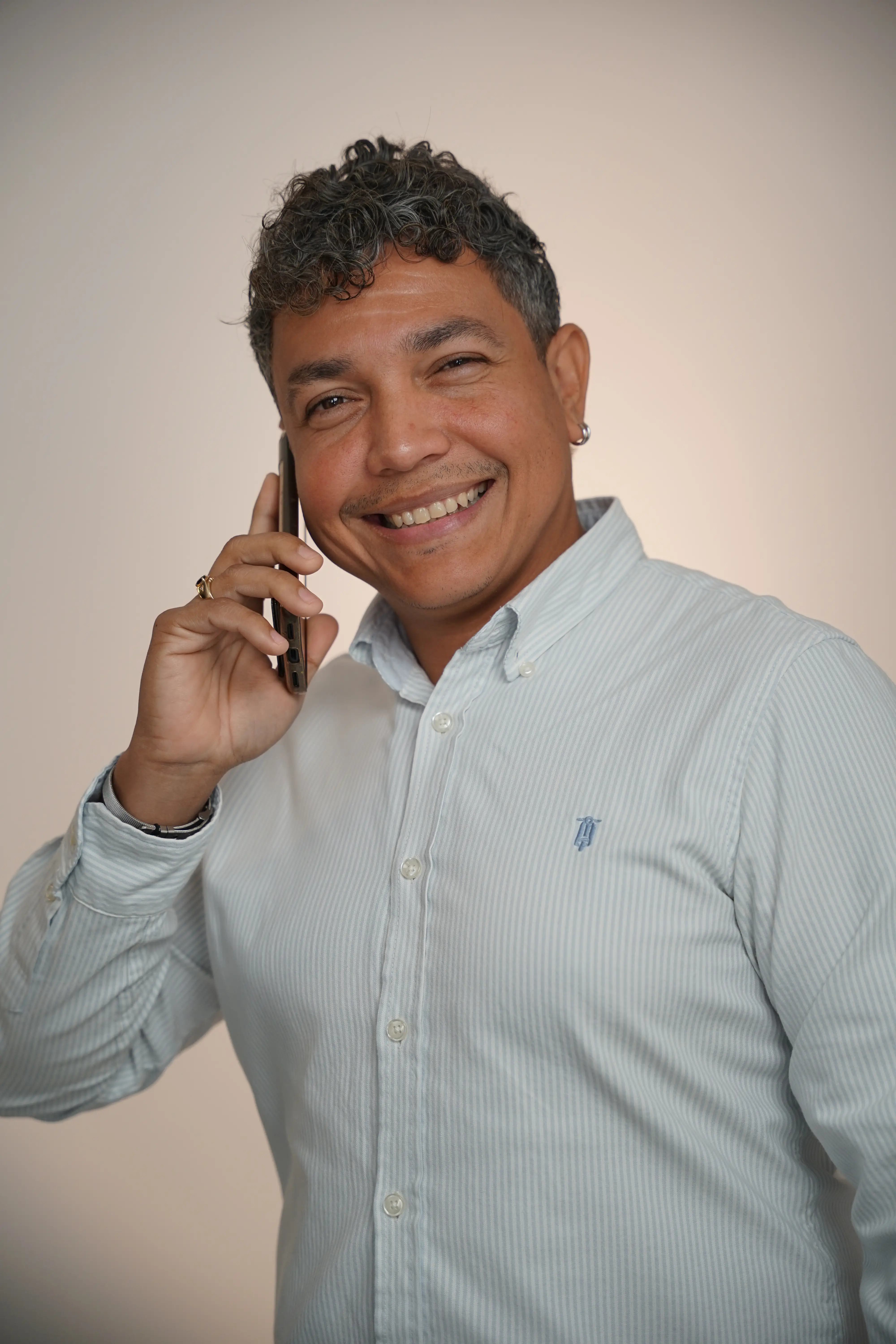 Walter Salas, agente inmobiliario Century21