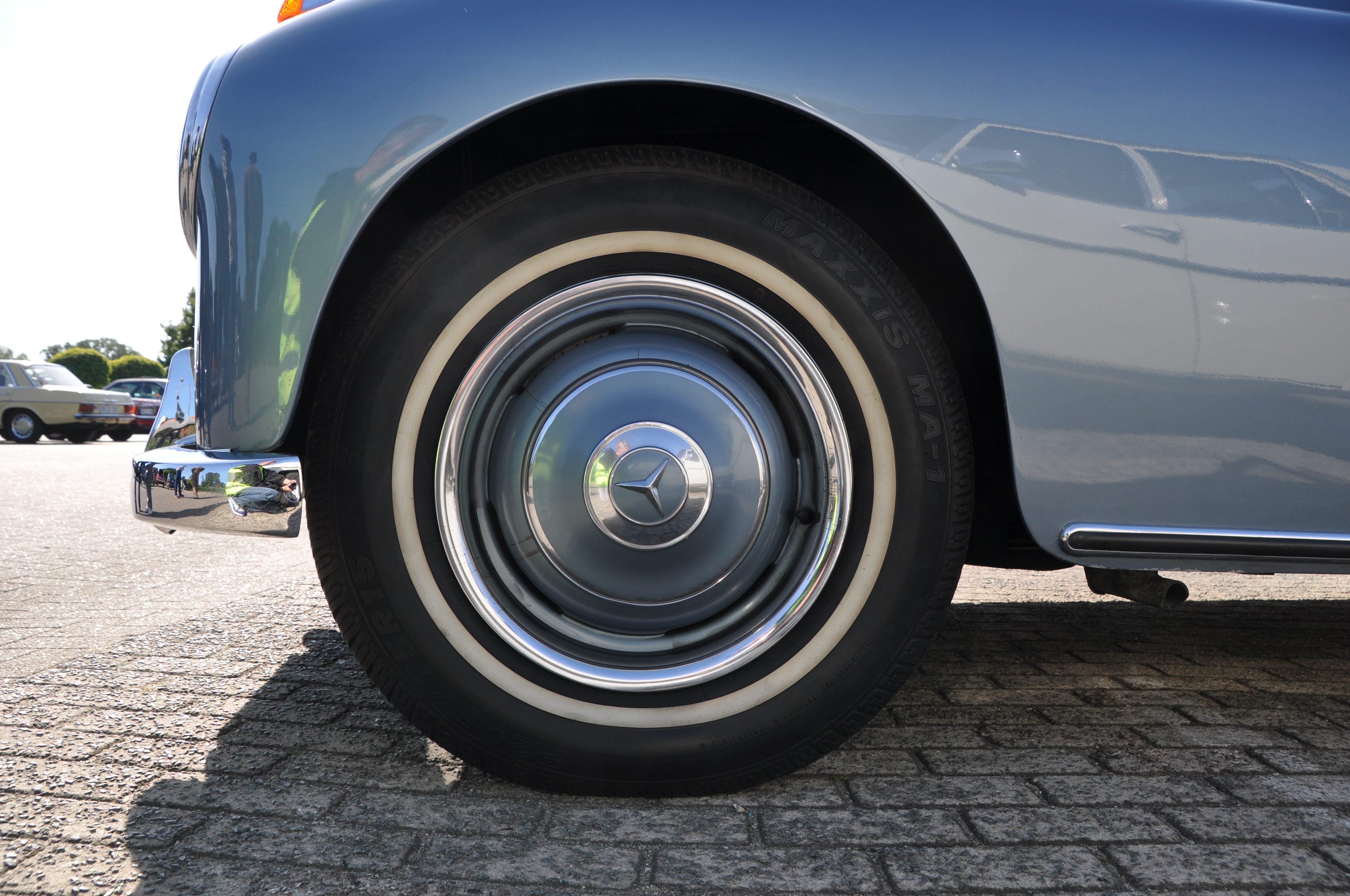 Klassische Mercedes Weißwandreifen