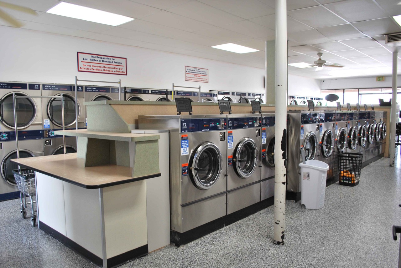 The Laundry Hamper - Coin Laundry & Self-service Laundromat, photo 8 of 12