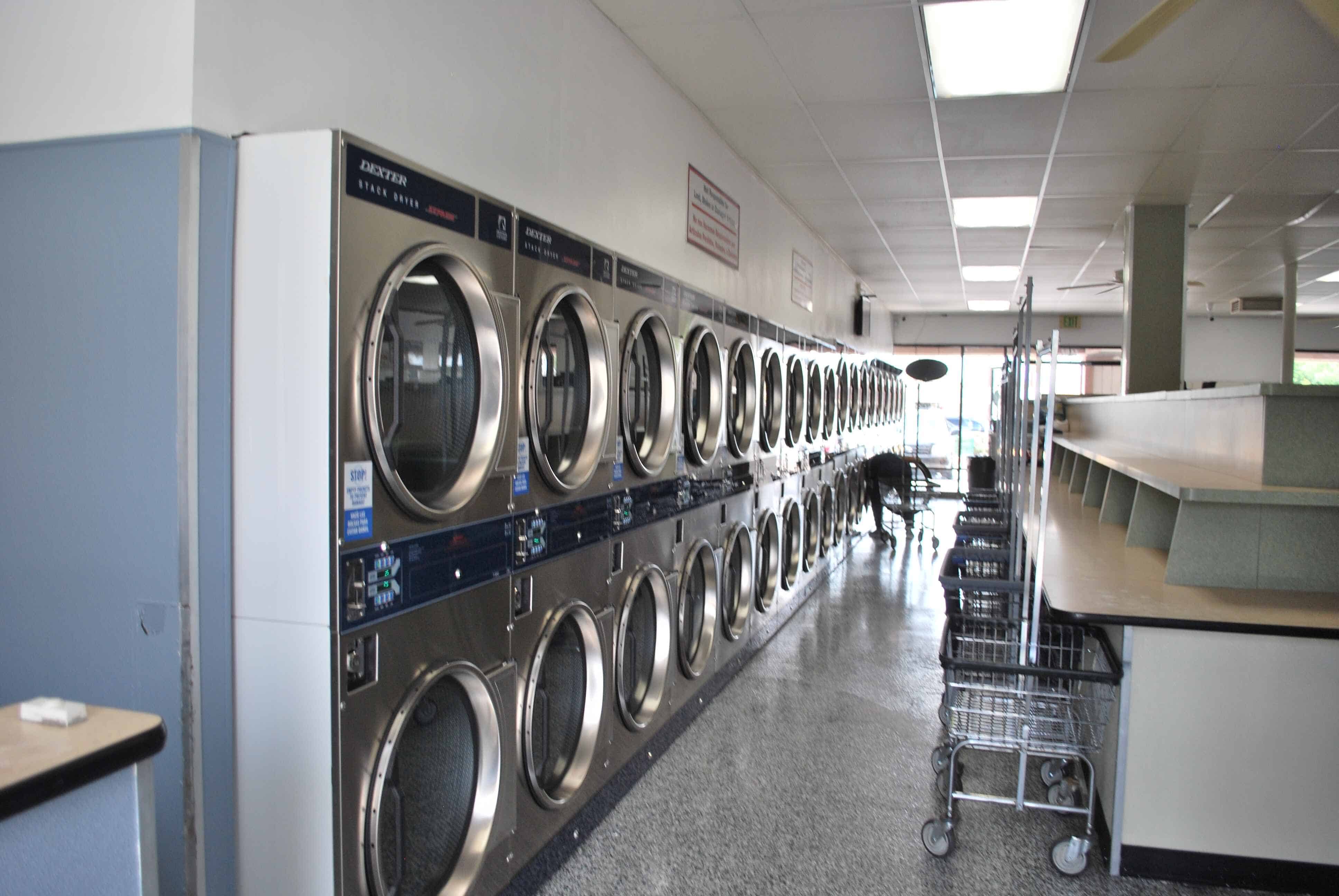 The Laundry Hamper - Coin Laundry & Self-service Laundromat, photo 7 of 12