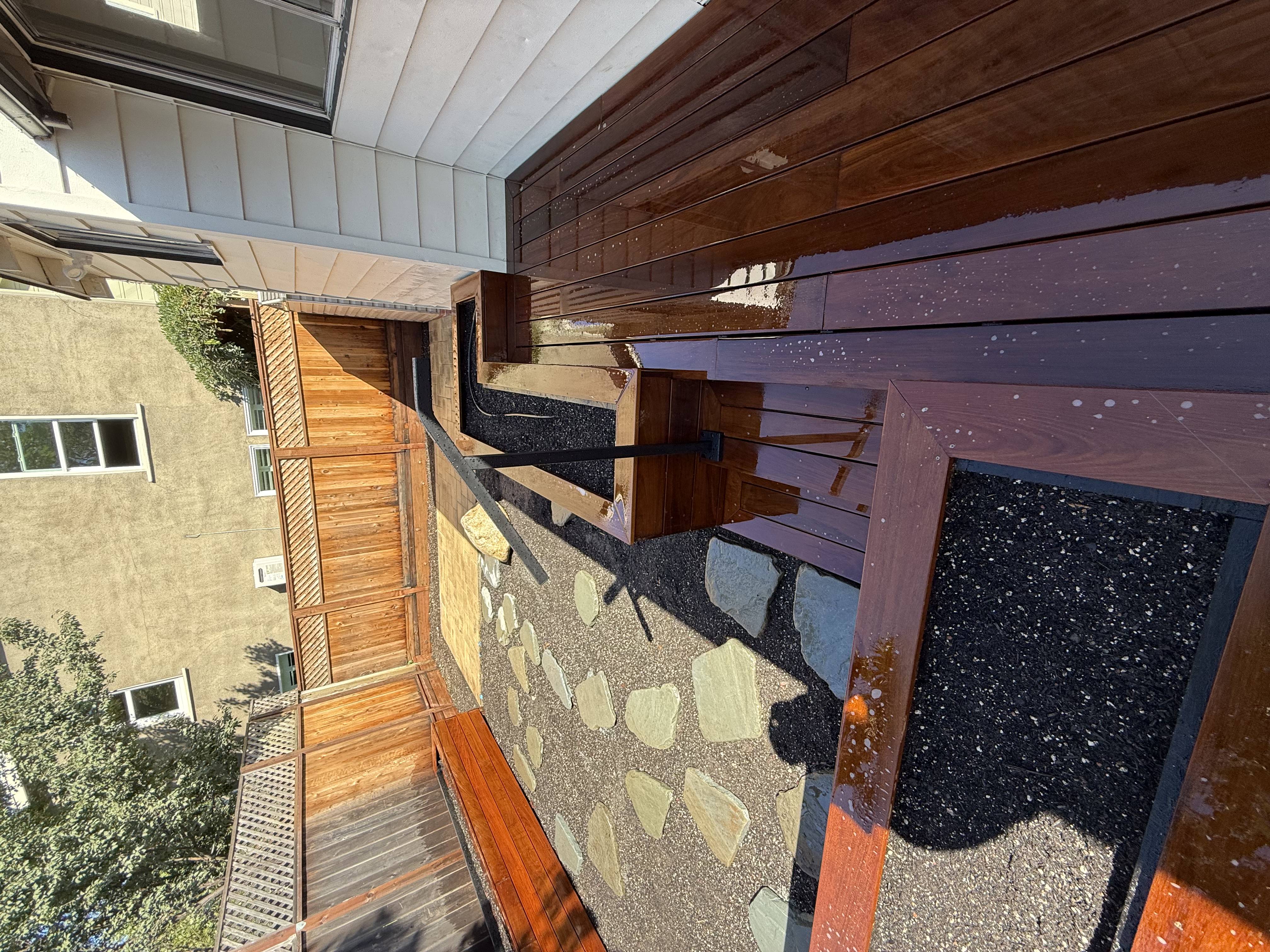 Multi-level deck design