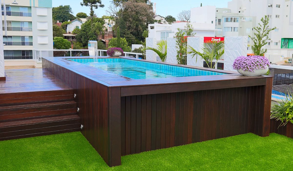 Linha Dream - Piscina rooftop com deck de madeira