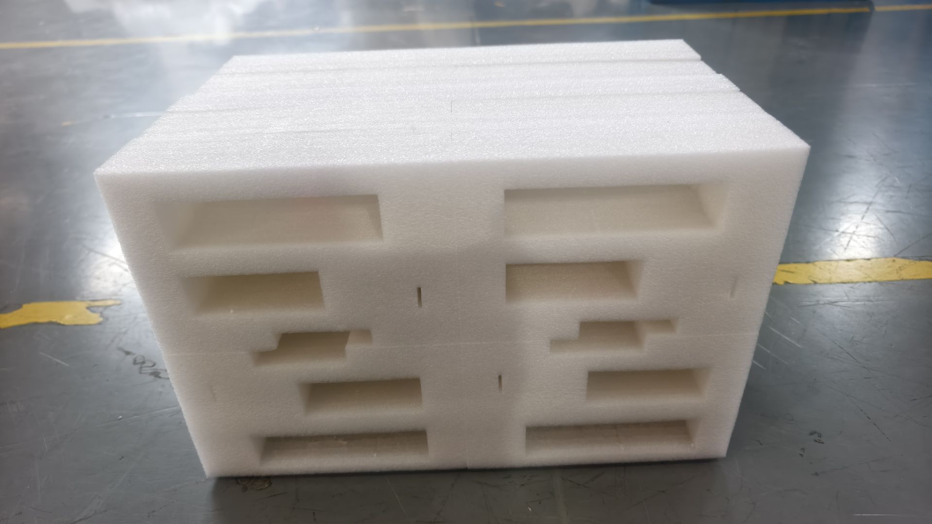 Multi-Slot Box