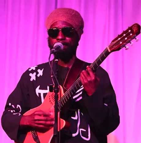 Ekene Music performing
