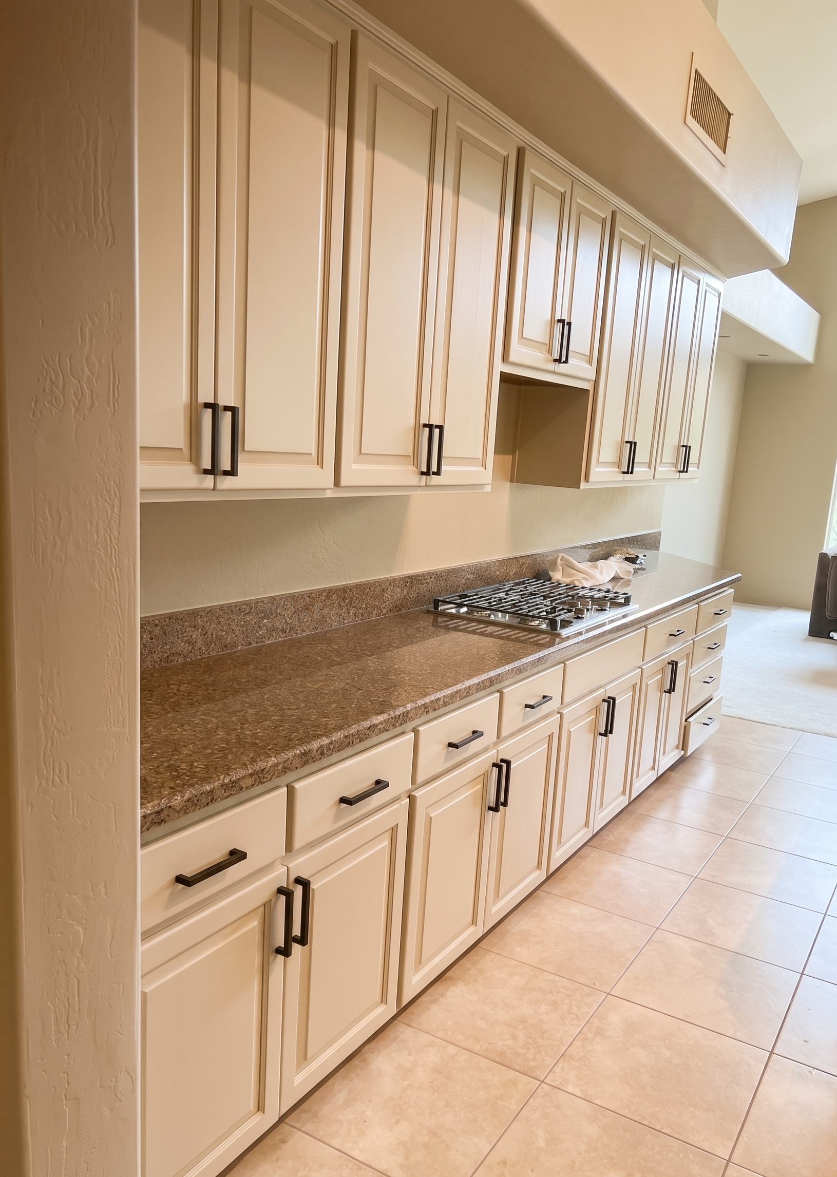 Cream Kitchen Cabinets