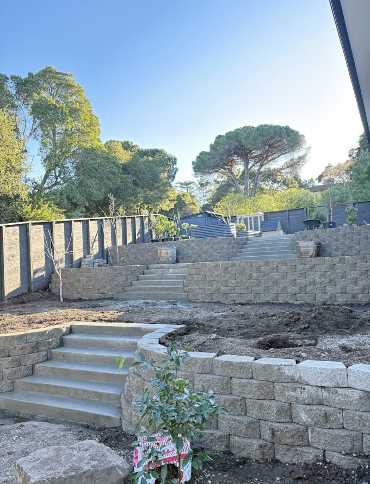 Multi-level retaining wall with stairs