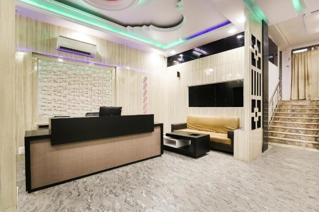Front Office