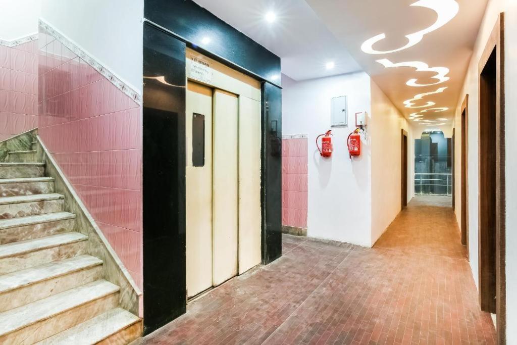 Floor Hallway