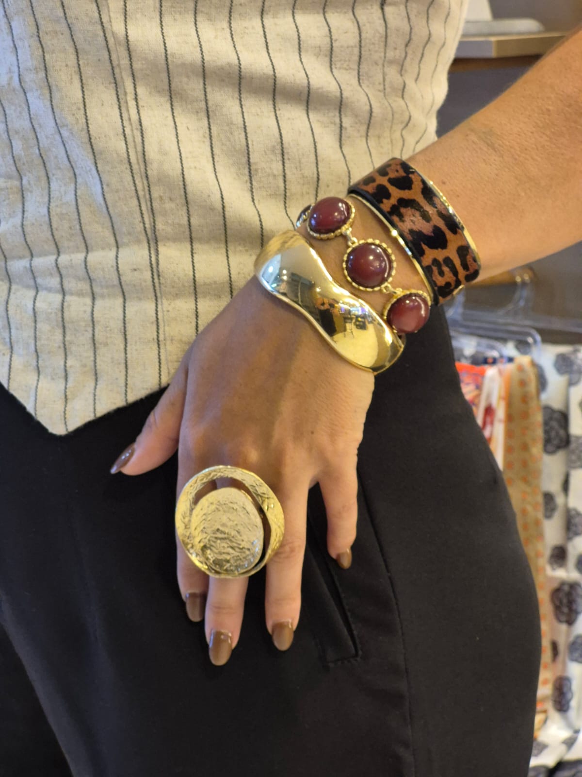 Anéis e Bracelete Leopardo Dourado