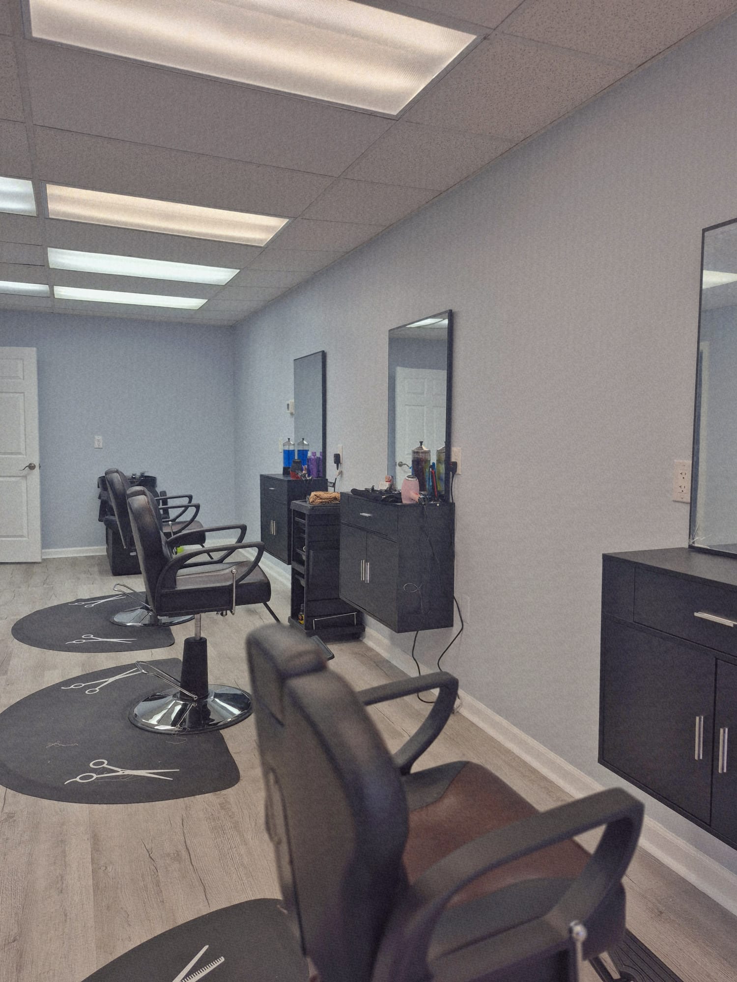 Saffron Salon interior with styling stations