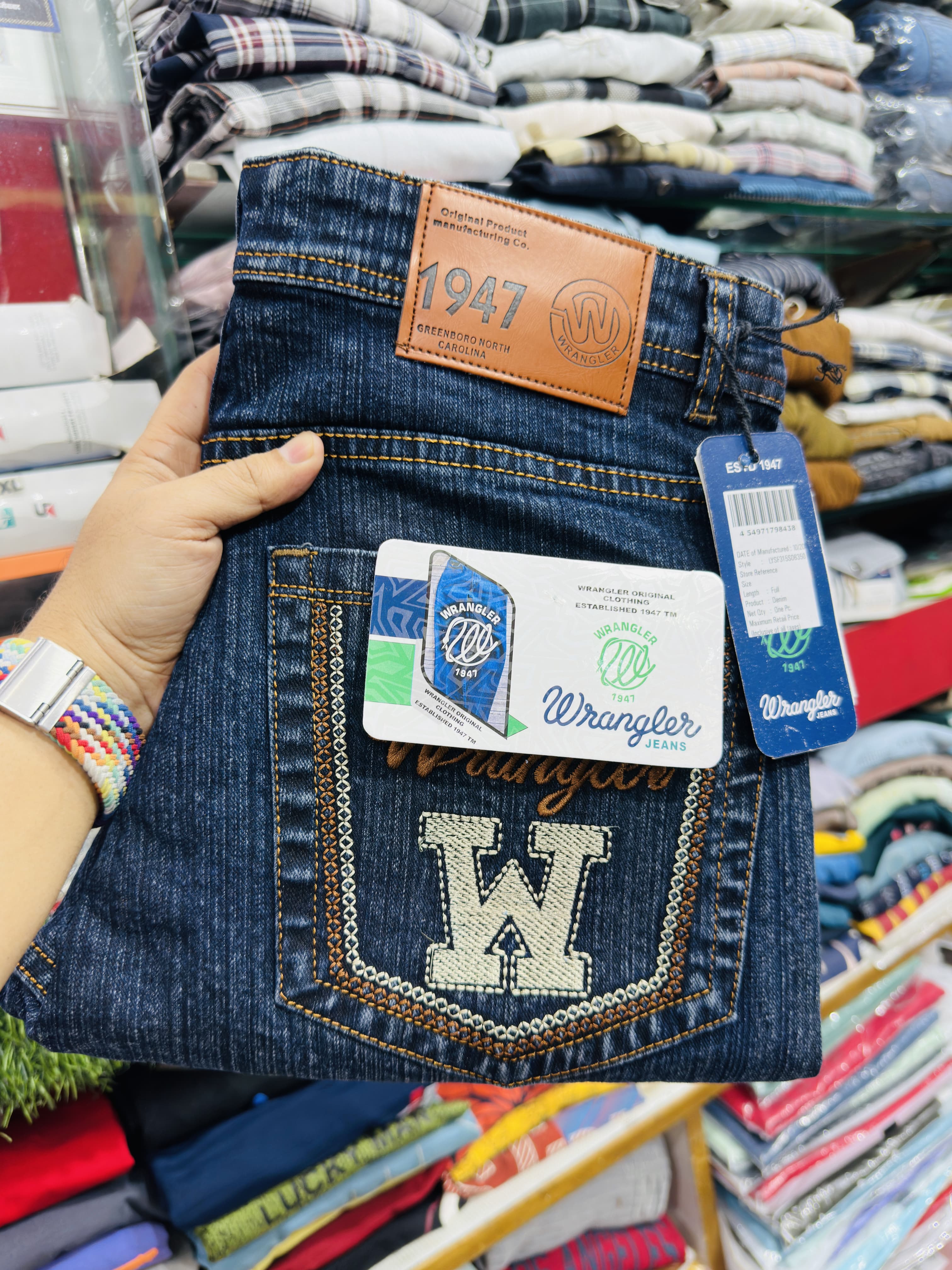 Wrangler Jeans - Premium Quality