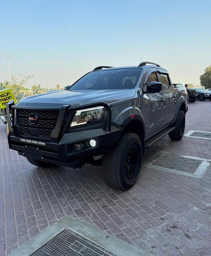Nissan Navara PRO-4X photo 2