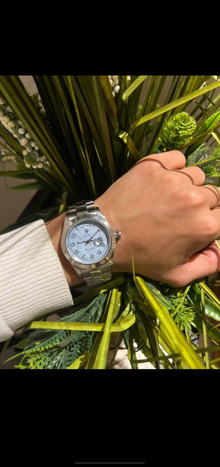 ÉLINOR Rolex Green Emerald