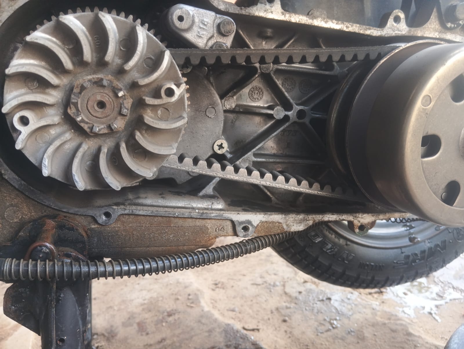 Scooty clutch and belt assembly repair