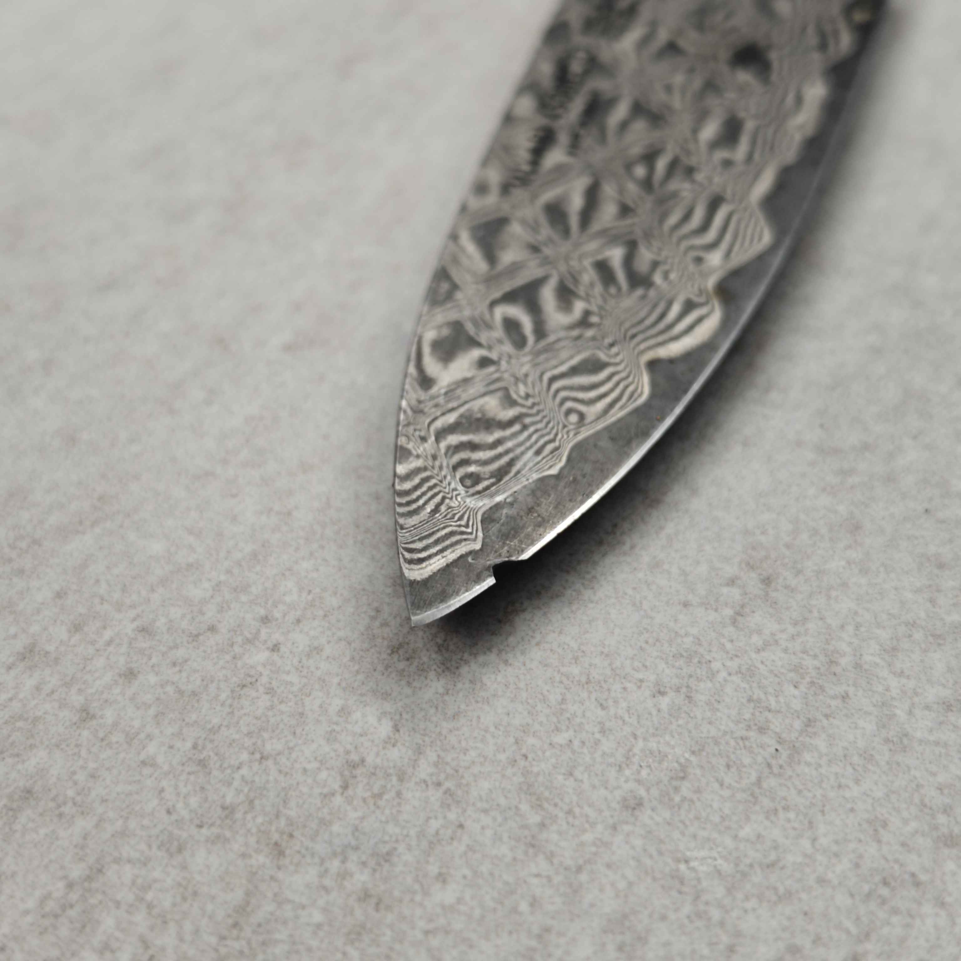 Shun knife – chipped tip before repair