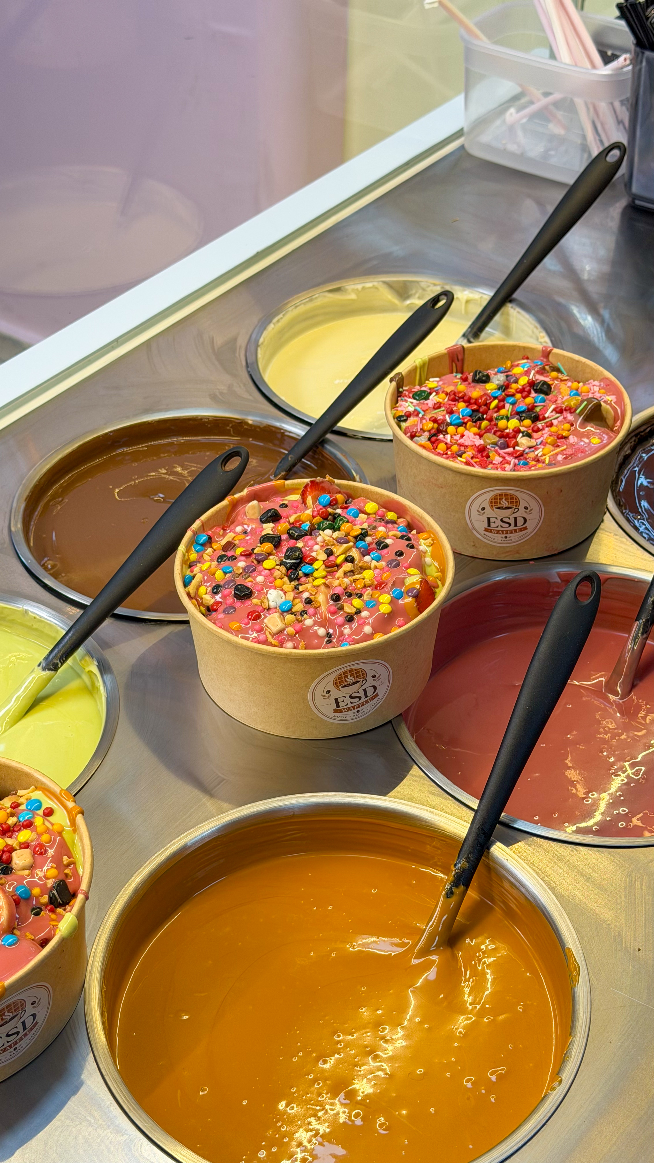 Birden fazla ESD Waffle tatlı kasesi