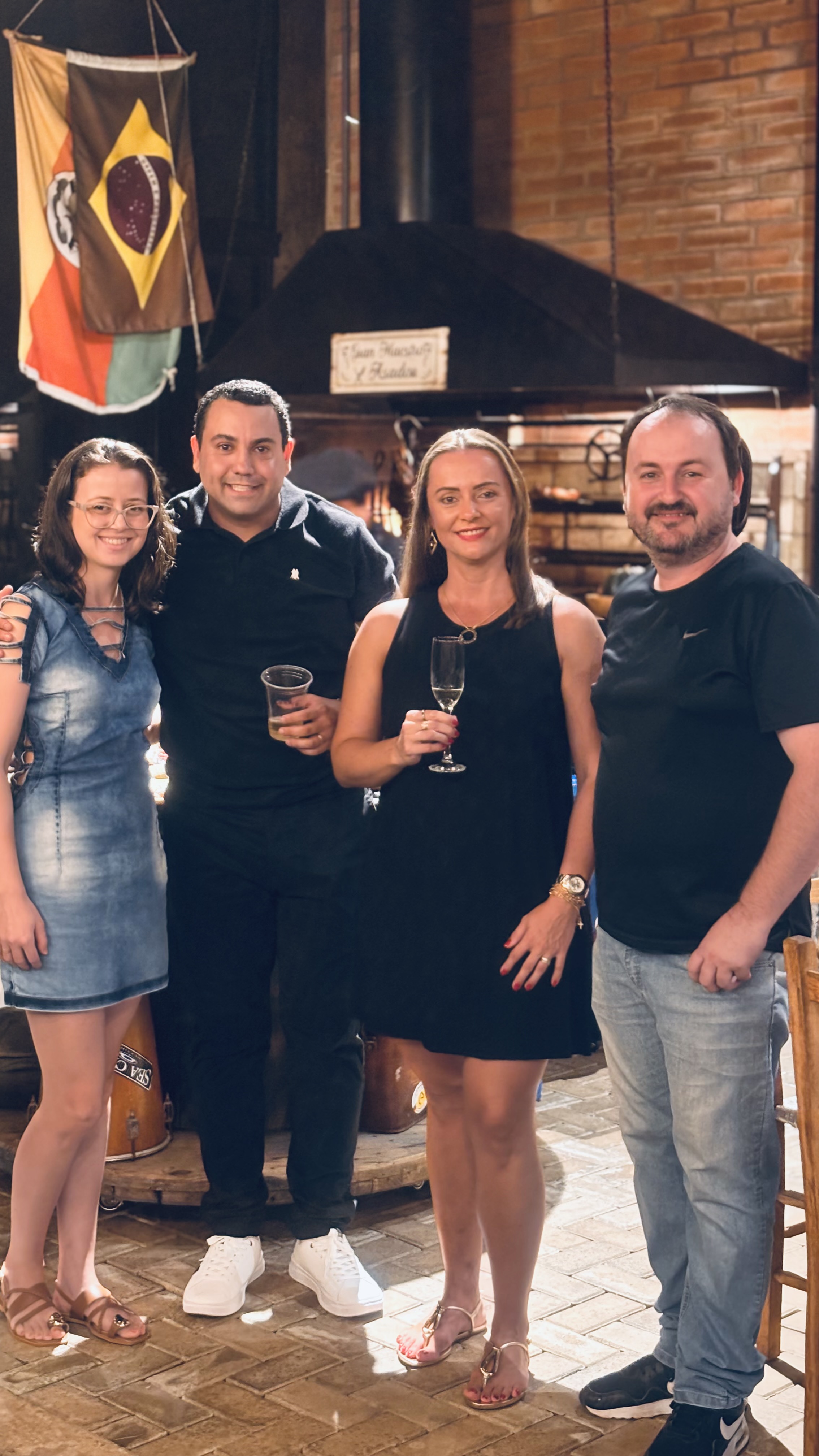 Confraternização com Clientes e Amigos - Foto 14