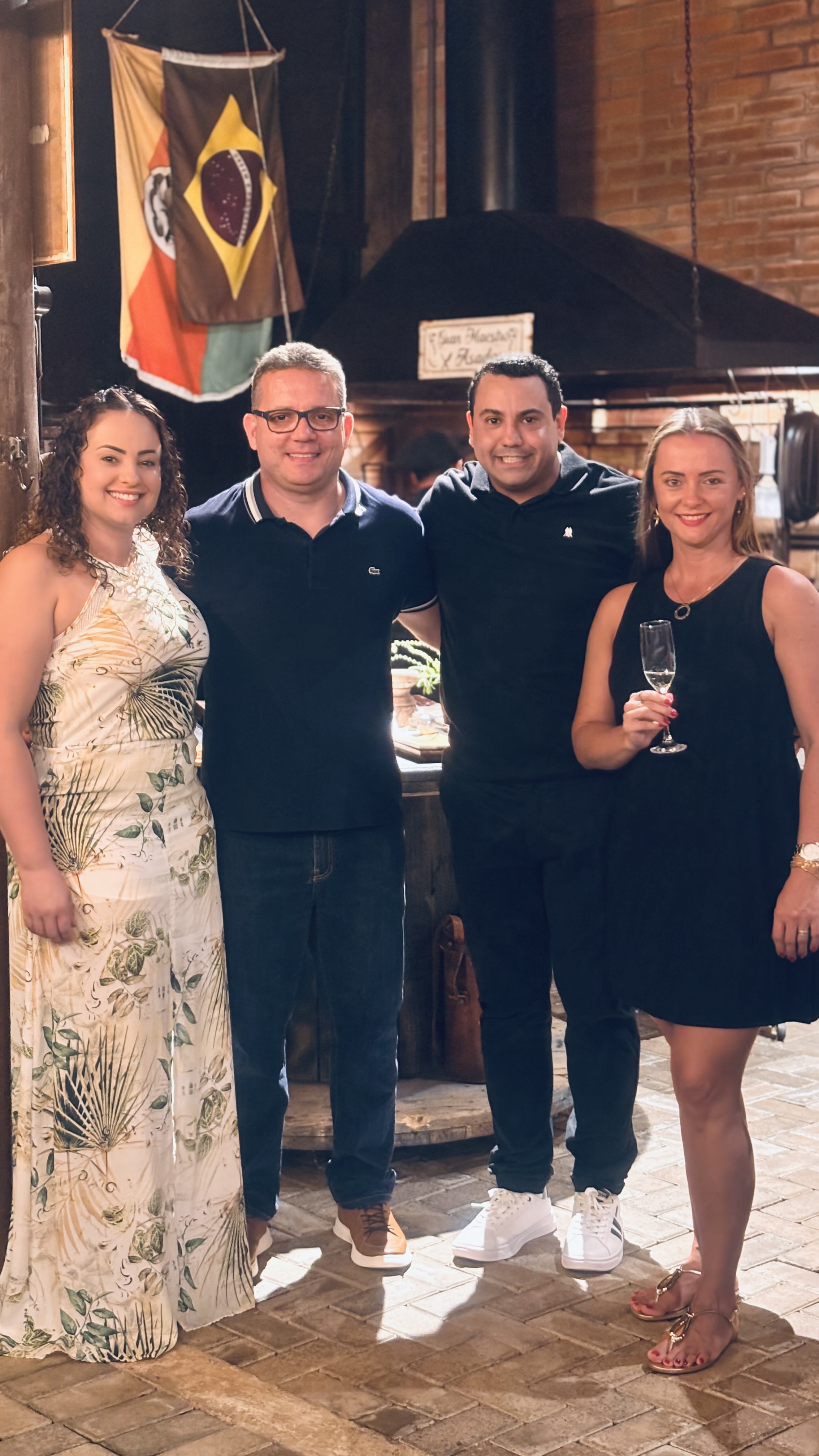 Confraternização com Clientes e Amigos - Foto 11