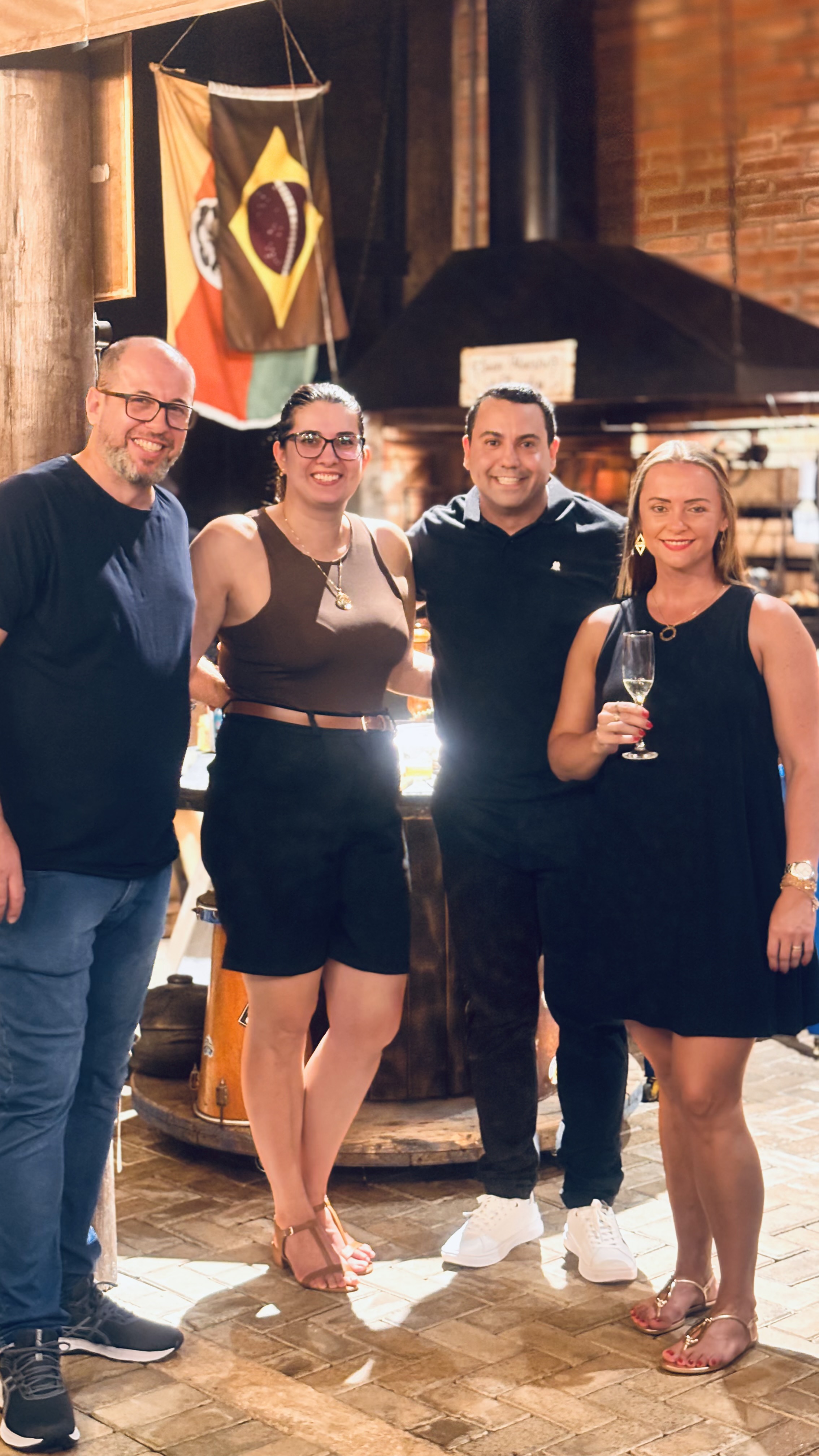 Confraternização com Clientes e Amigos - Foto 12