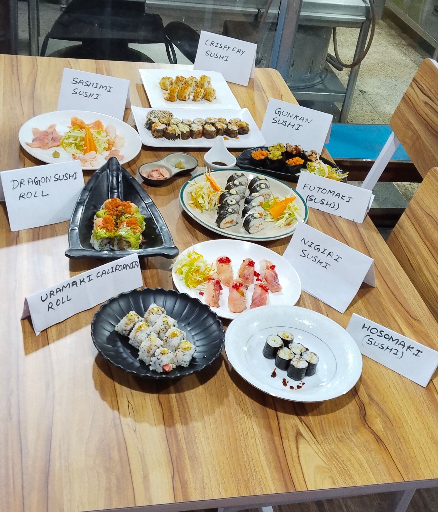 Sushi making class - various sushi types