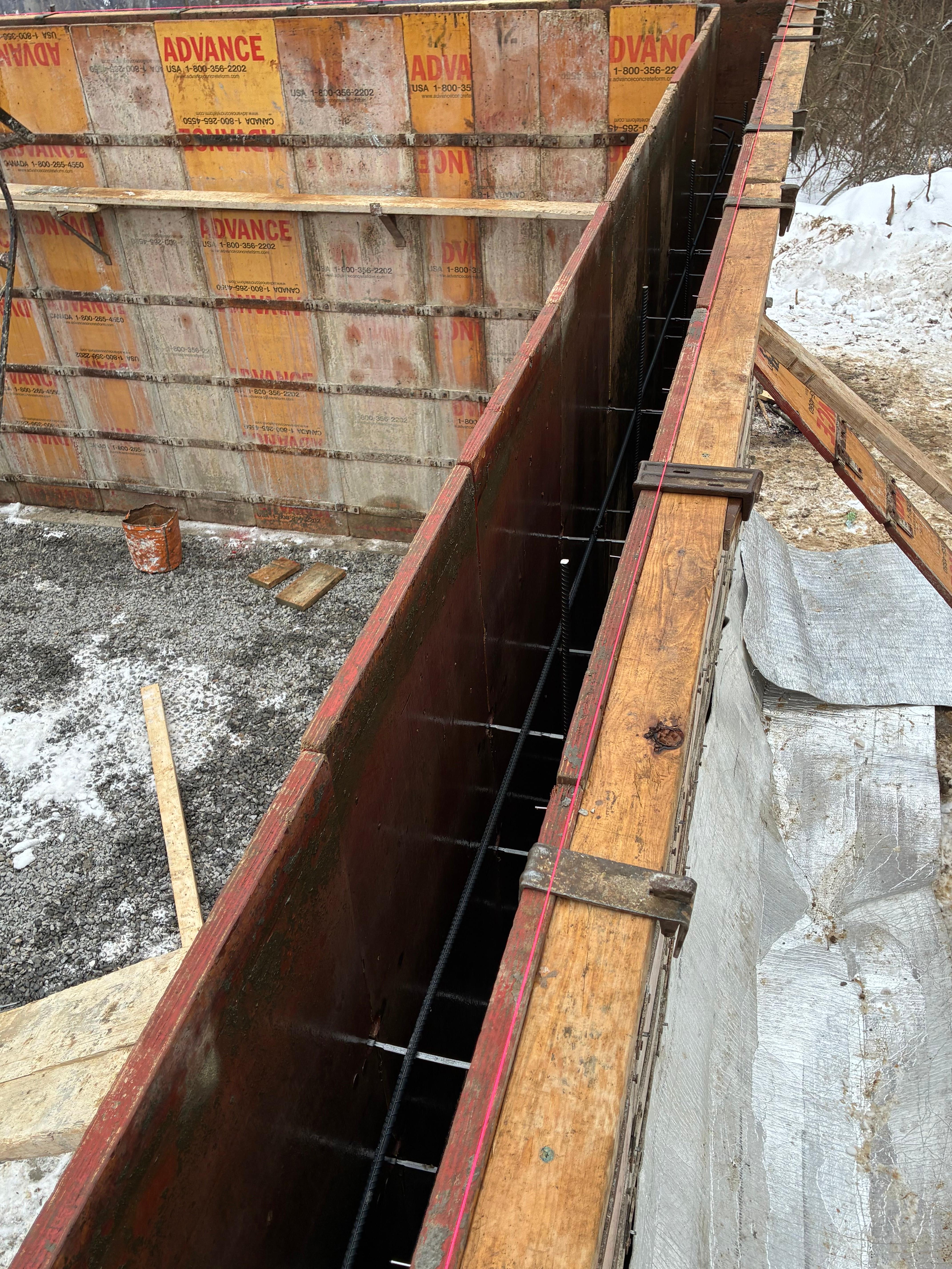 Foundation wall forms with Advance forms