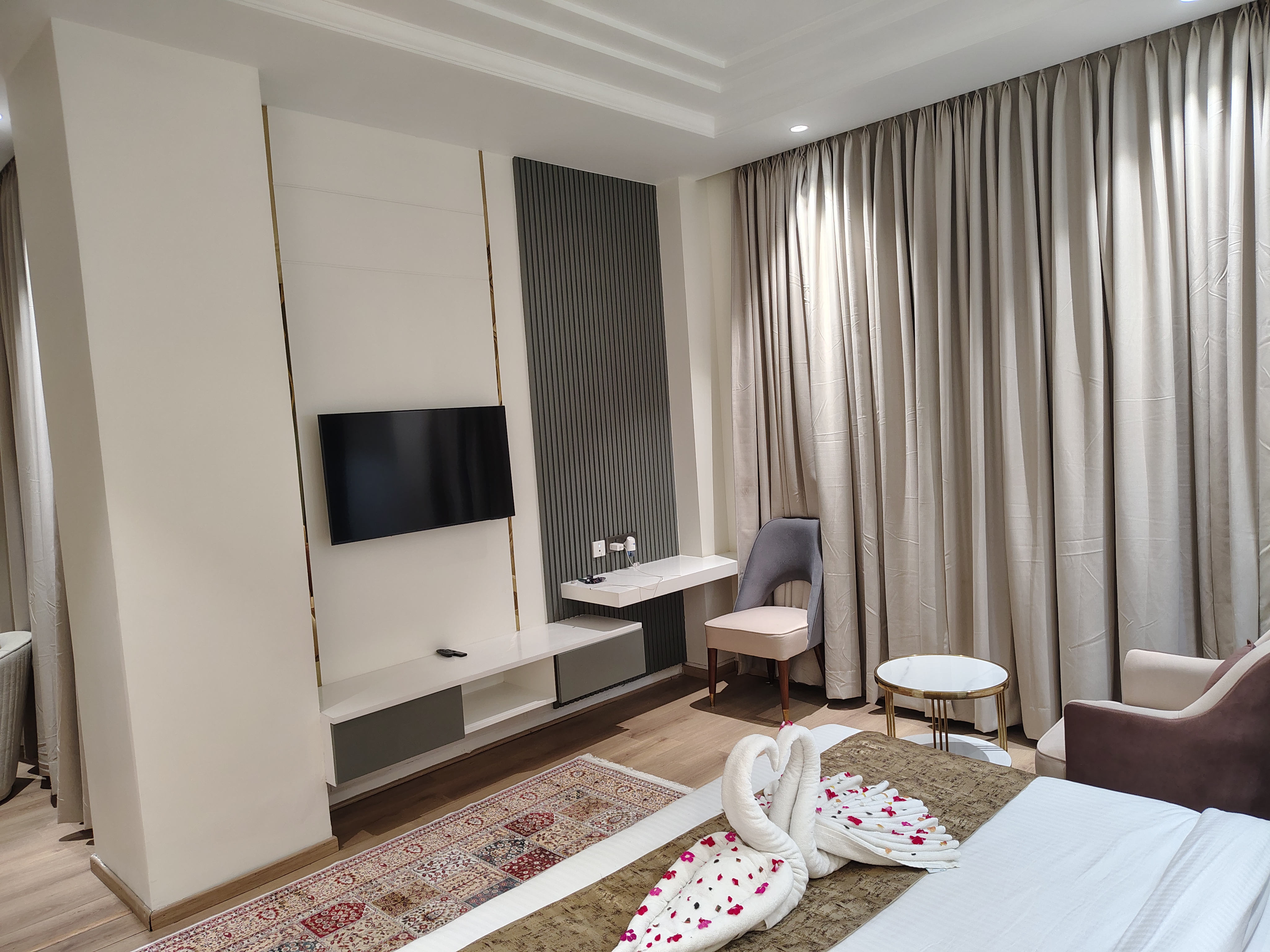 Signature Suites - 7