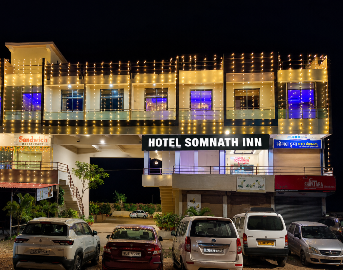 Hotel Somnath Inn exterior