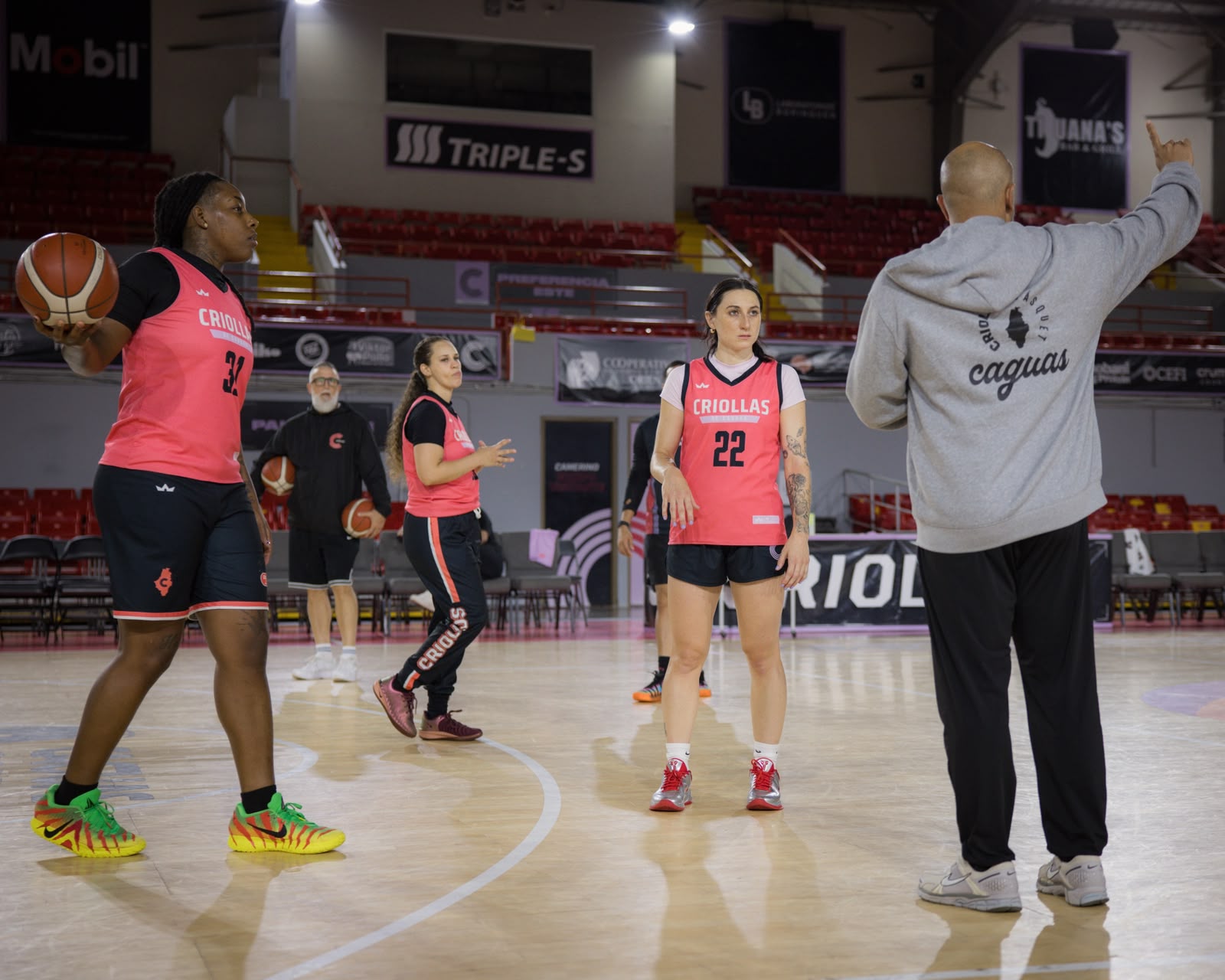 Trabajo colectivo en cancha