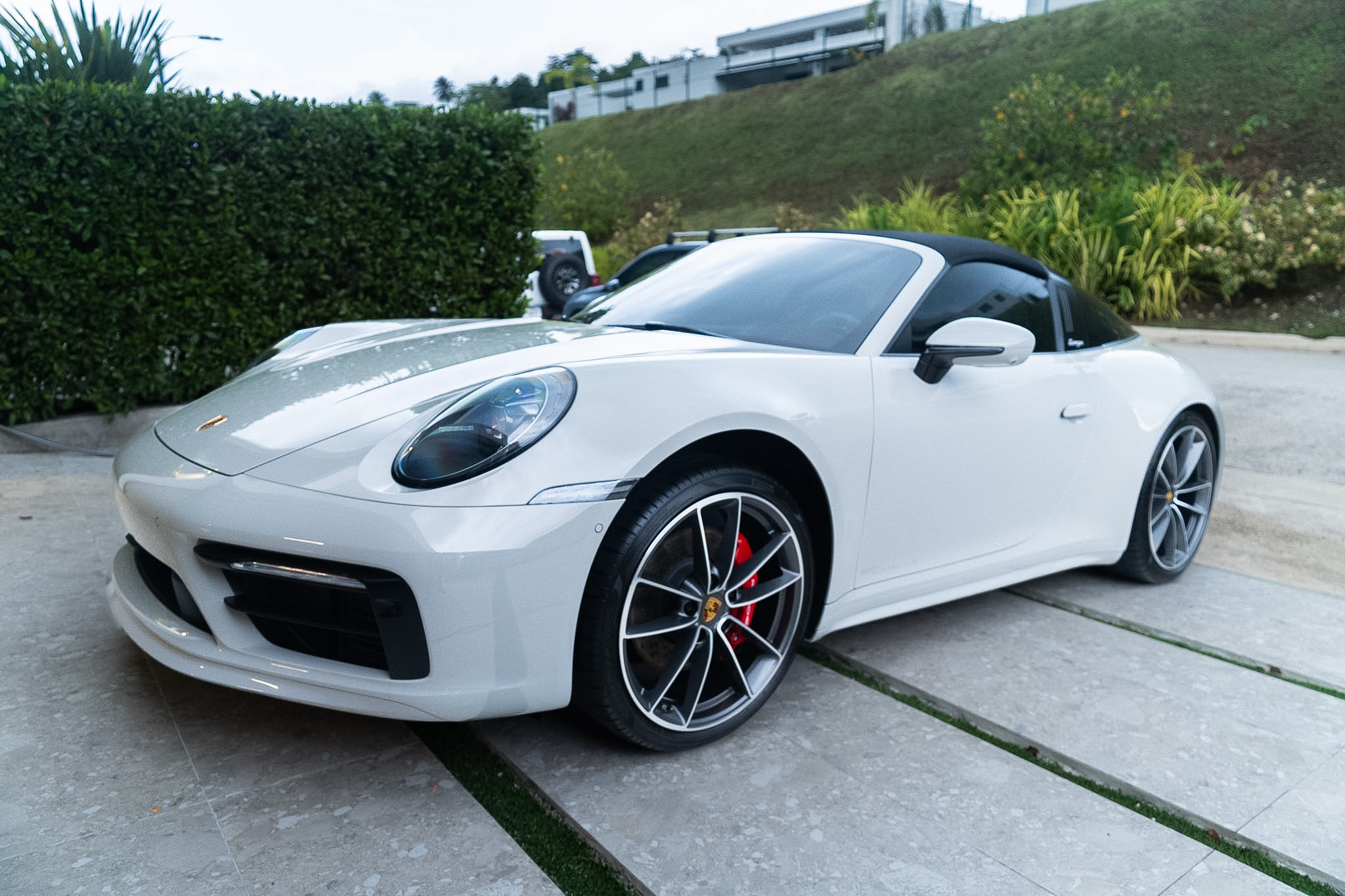 Porsche 911 Targa 4S - Side Profile