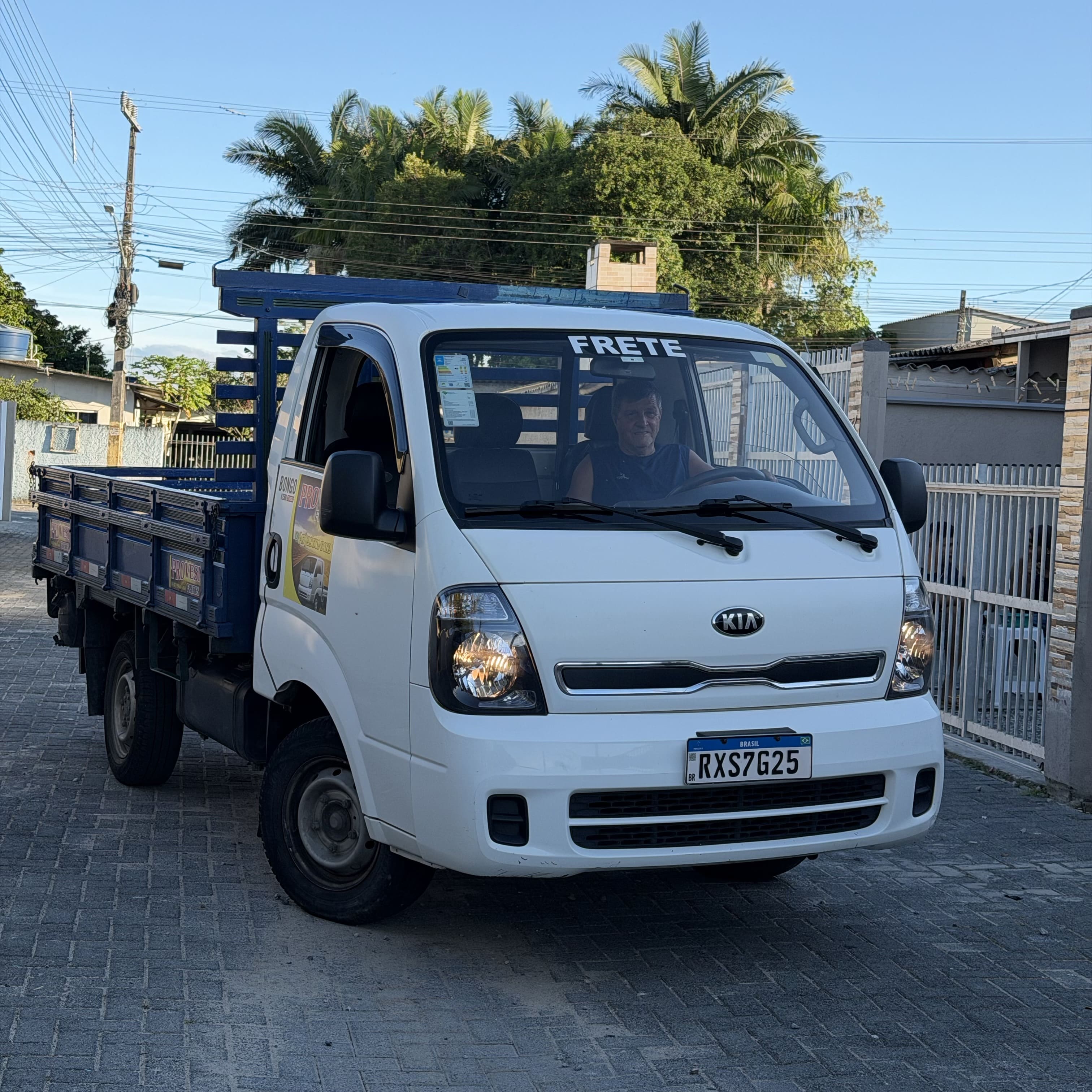 Frete e Carreto — Provesi Fretes