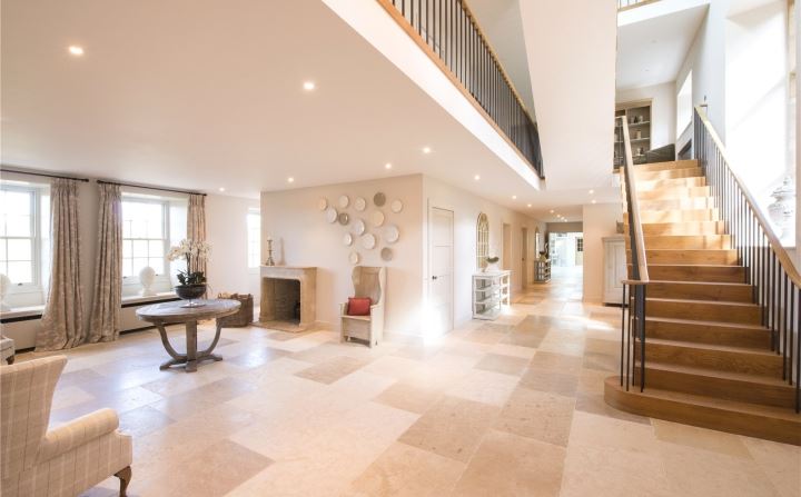 Grand entrance hallway with oak staircase