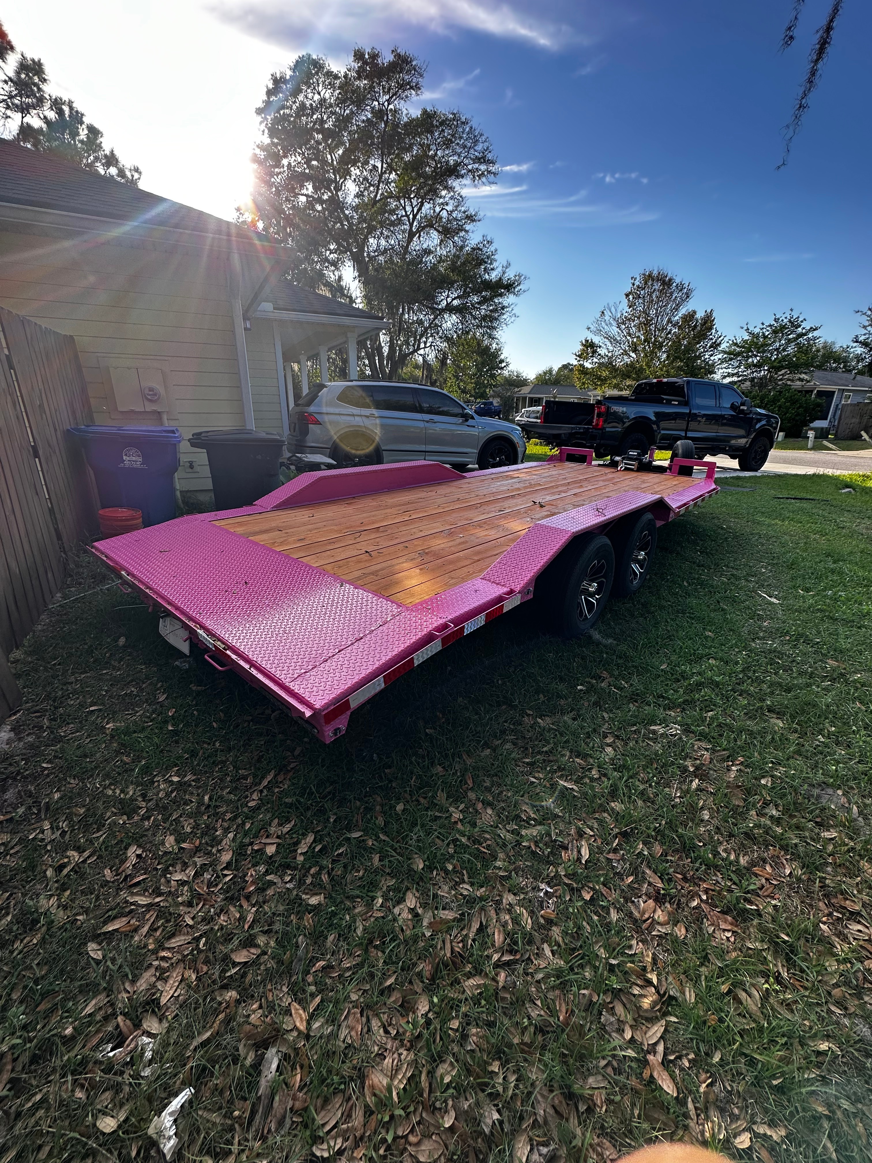 Trailer view 4