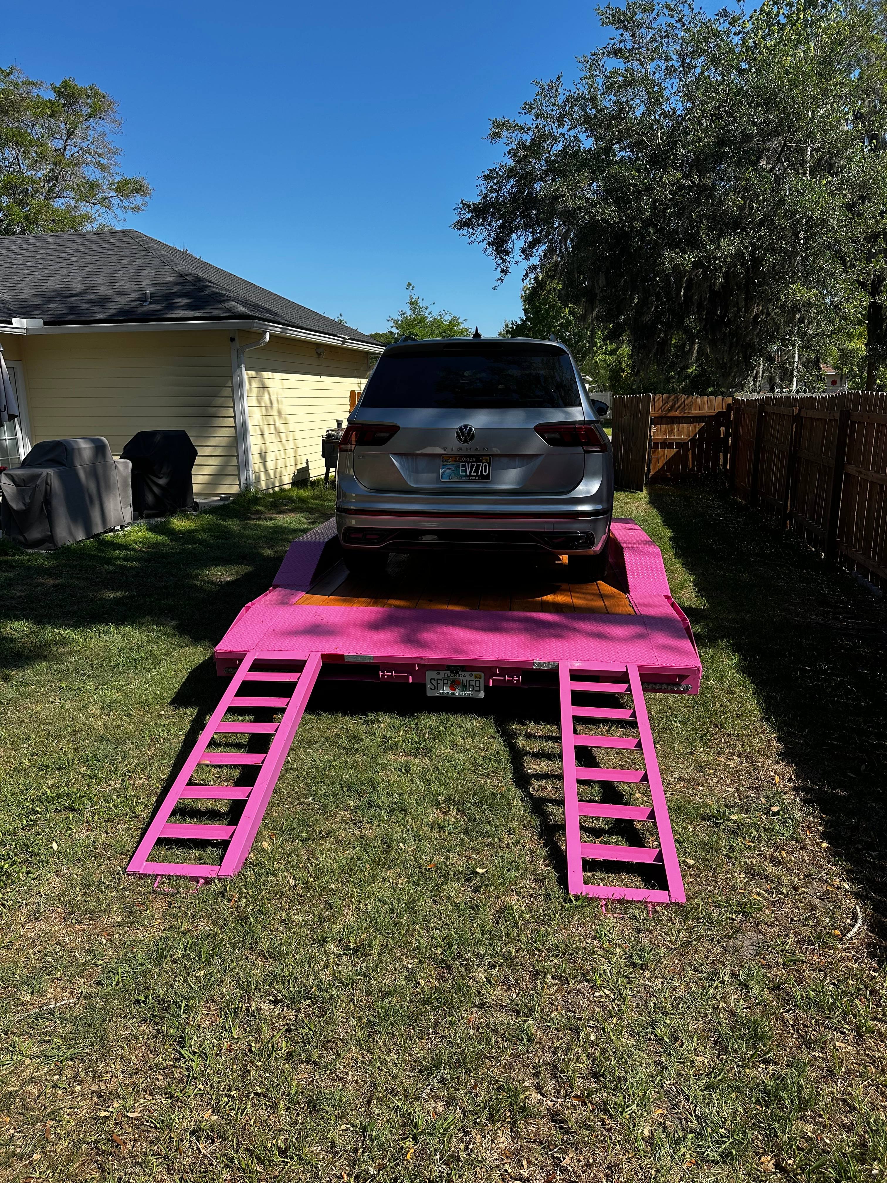 Trailer view 7
