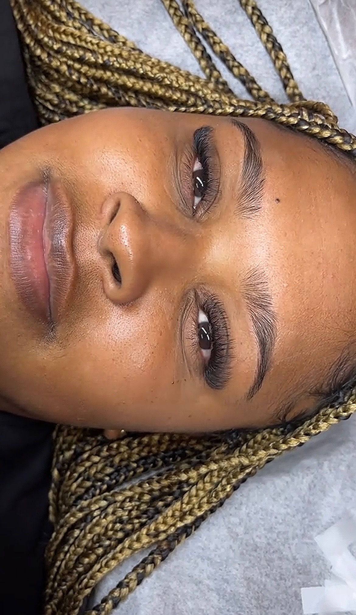 Fluffy lash extensions with beautifully shaped brows