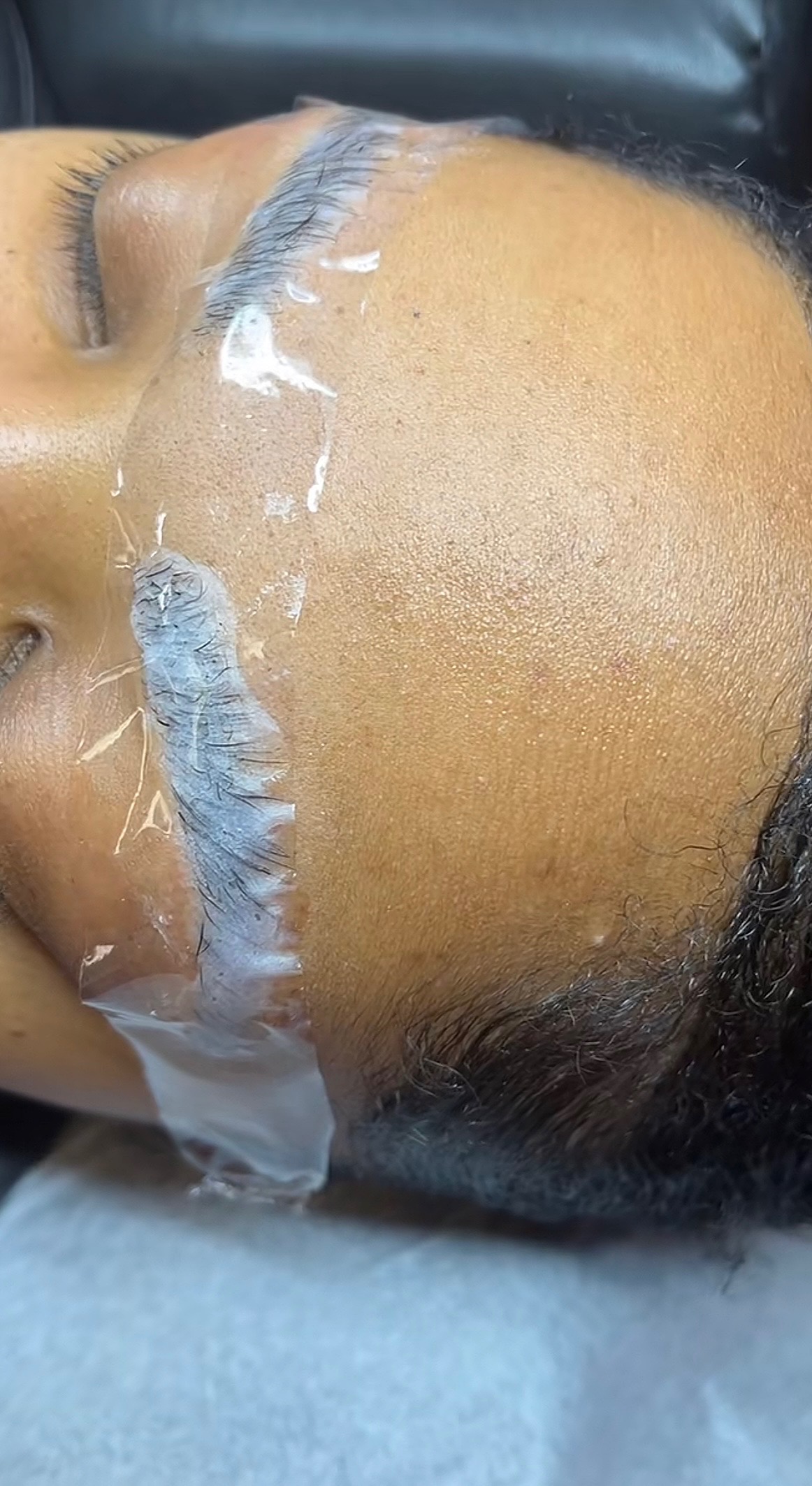 Eyebrow lamination - before treatment with solution applied