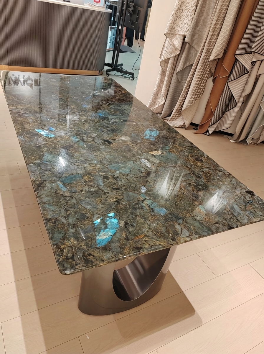 Cuisine Nero Portoro