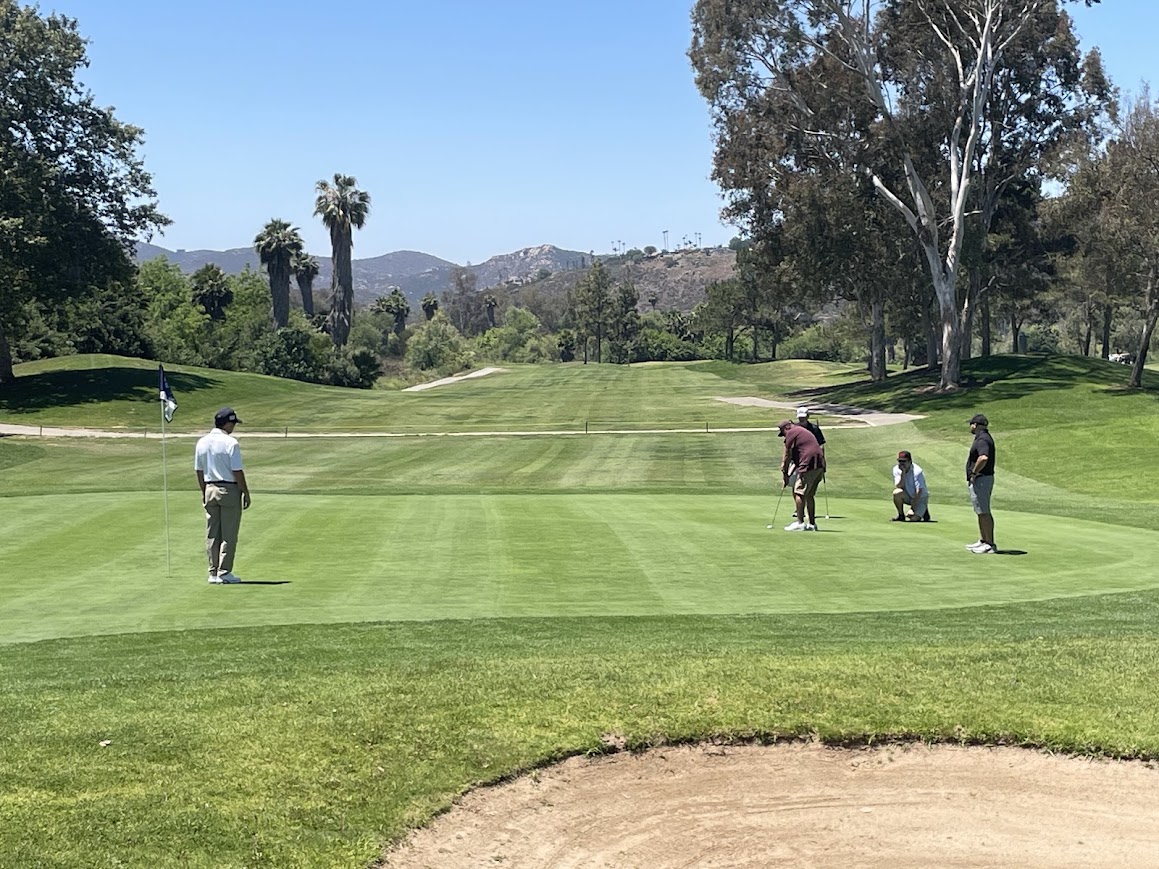 Veterans putting on the green
