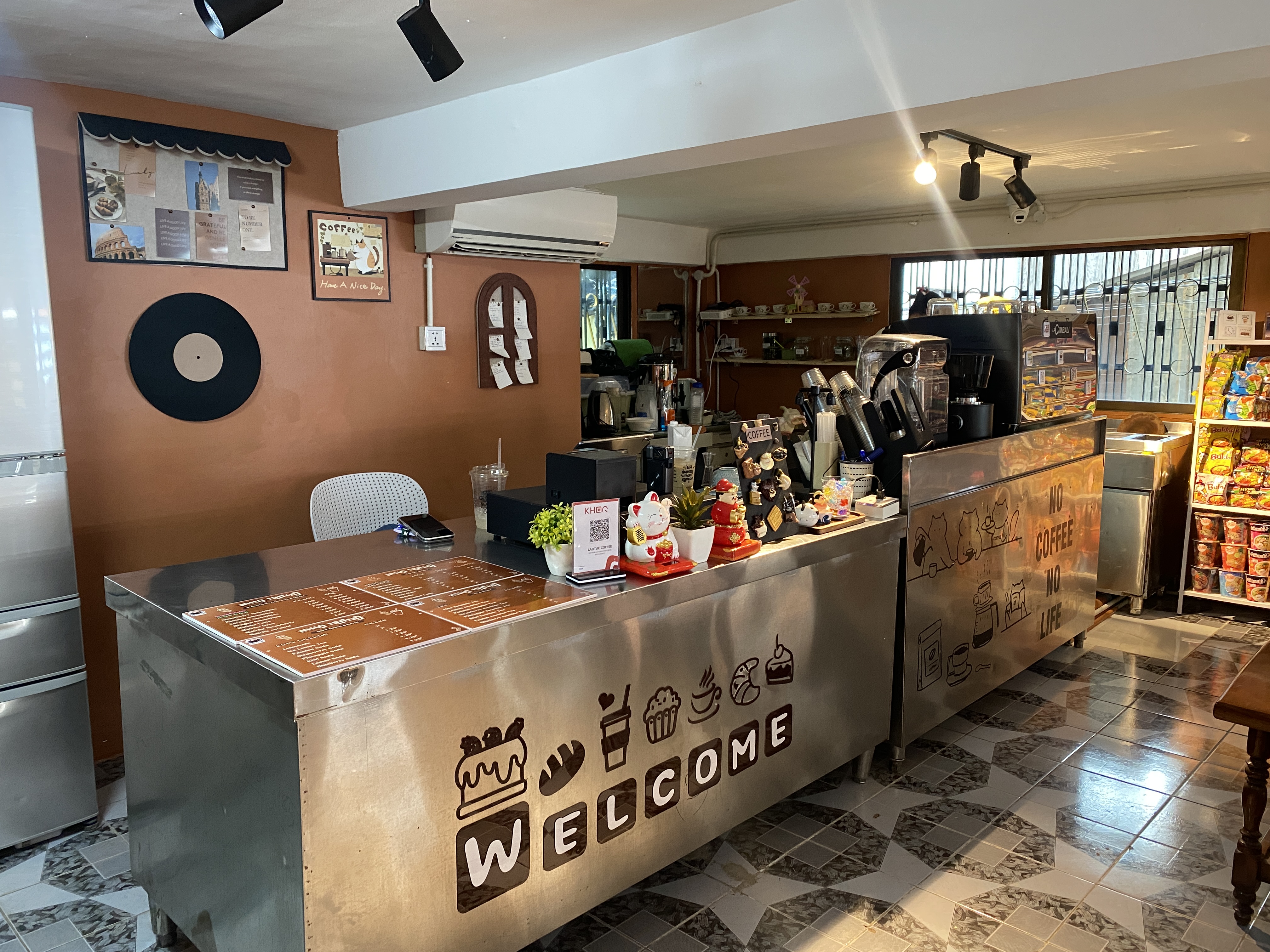 Welcome counter at Lao Tue Coffee