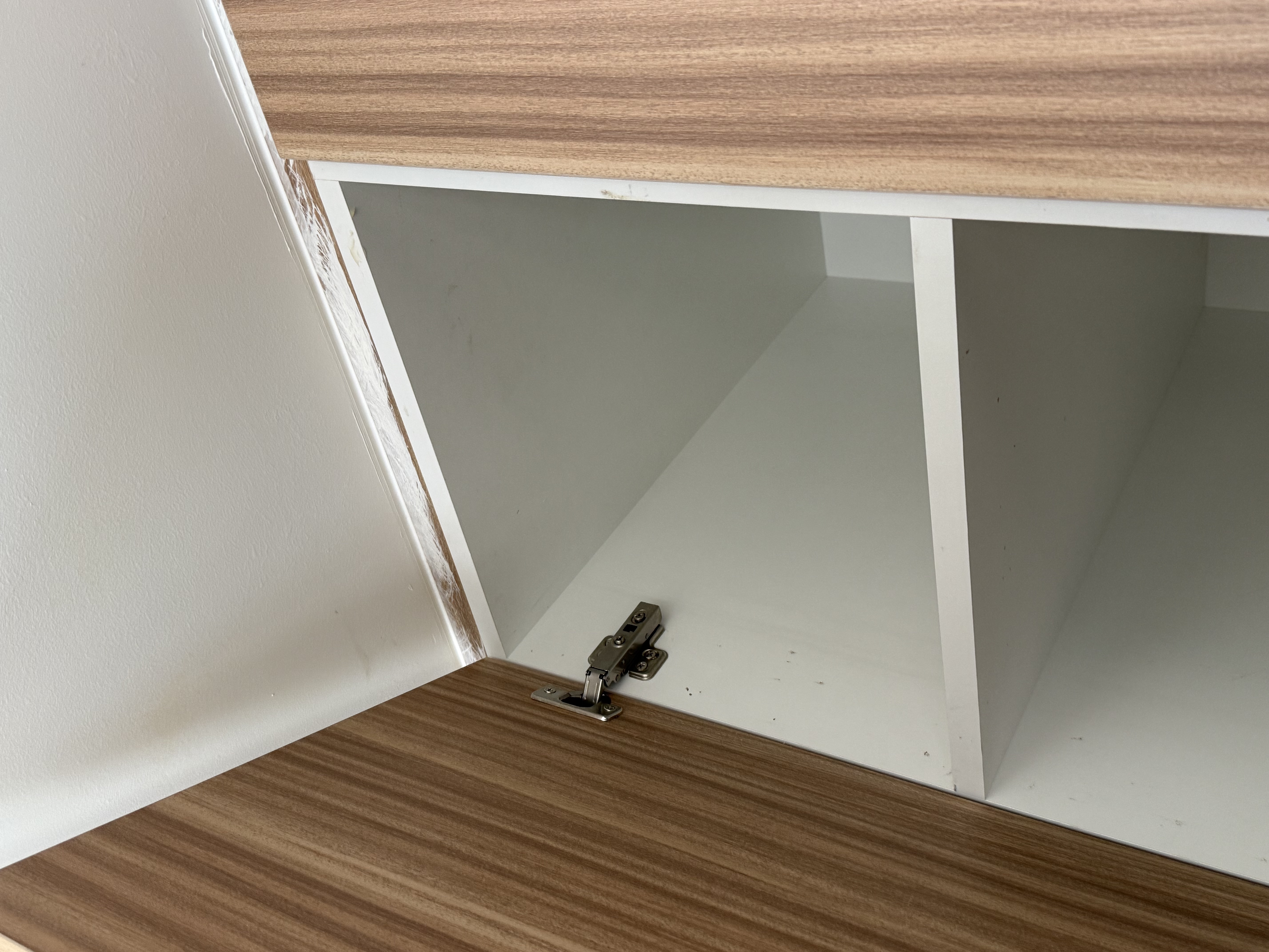Cabinet Detail